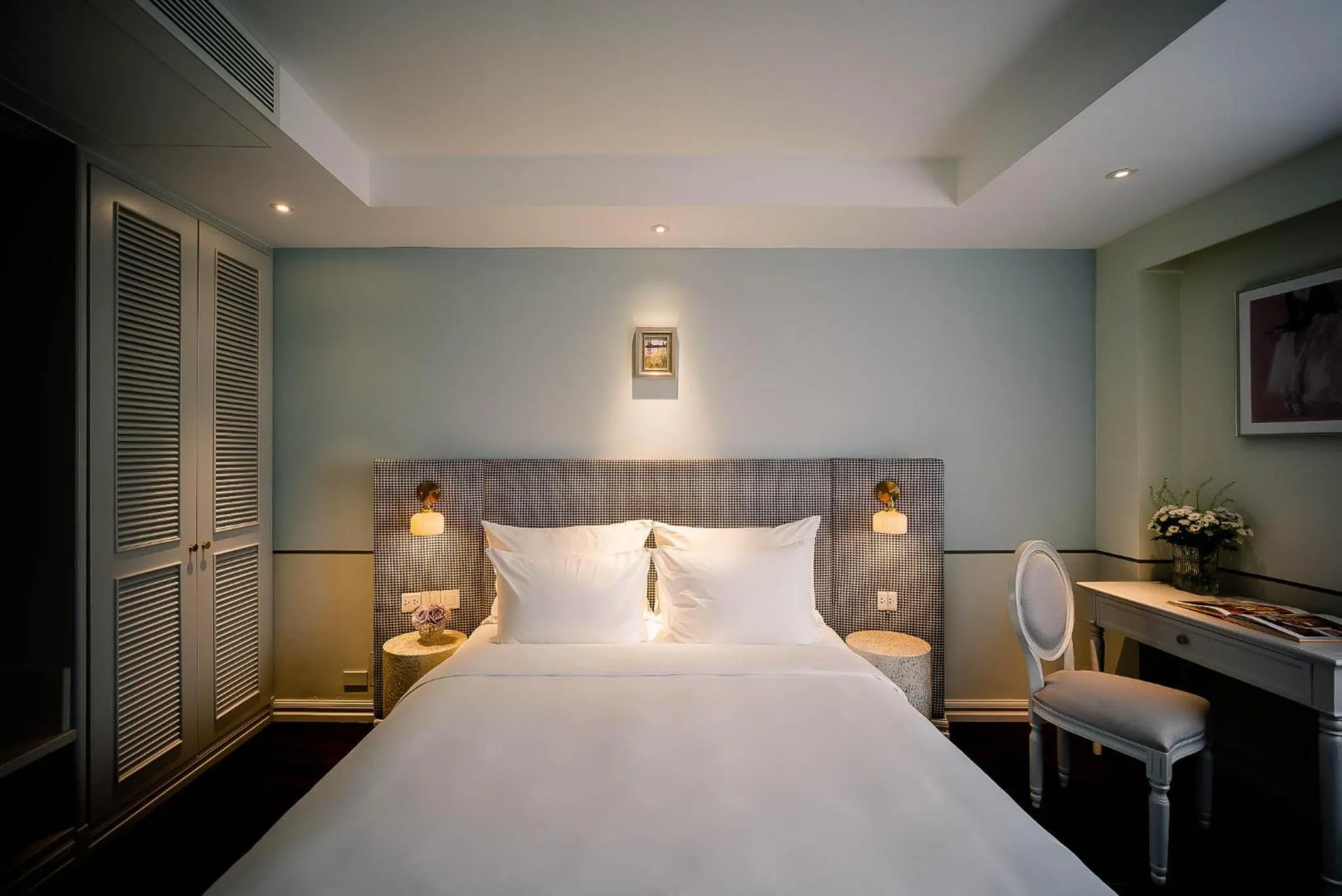 Bed in Le Jardin Hotel Haute Couture