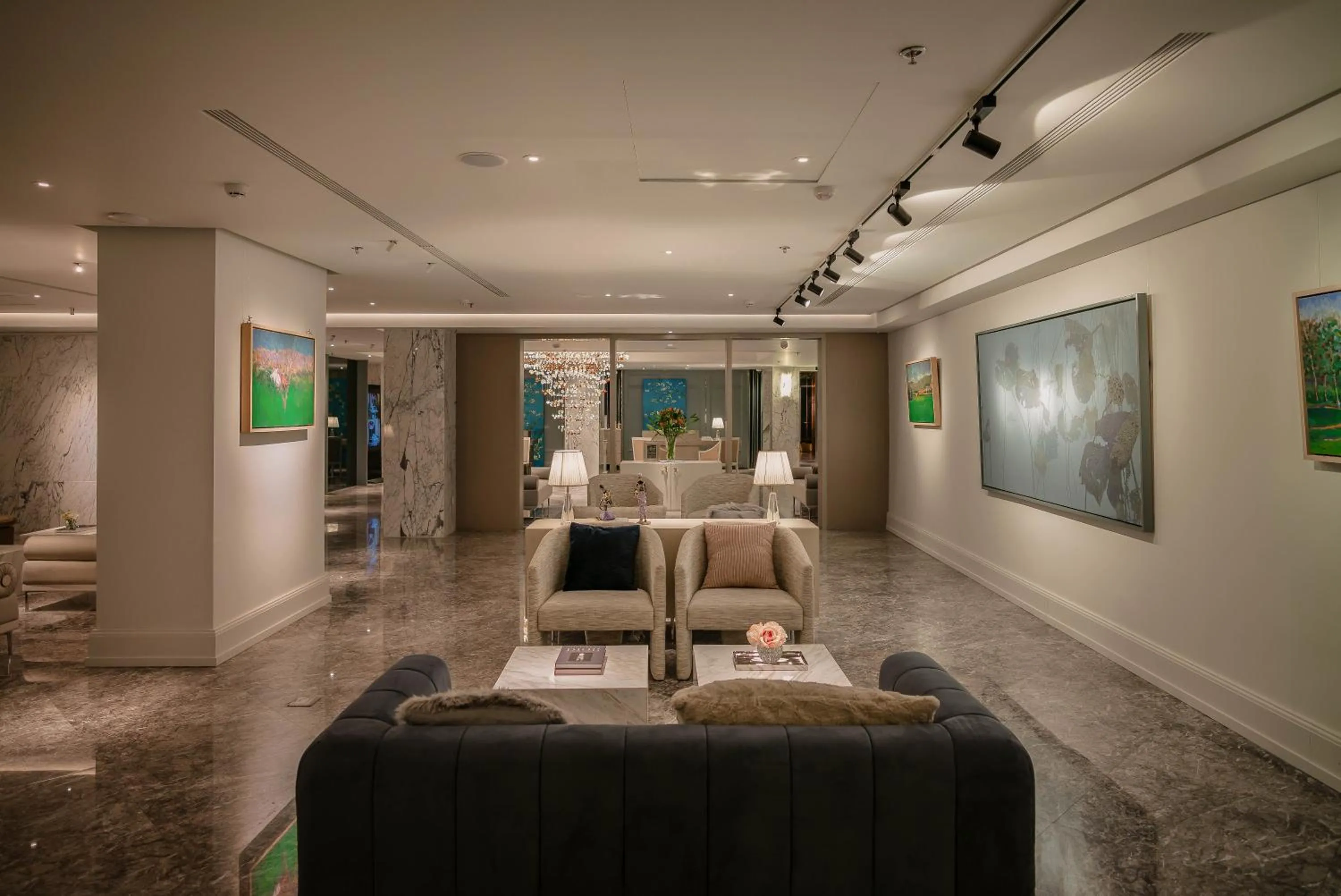 TV and multimedia in Le Jardin Hotel Haute Couture