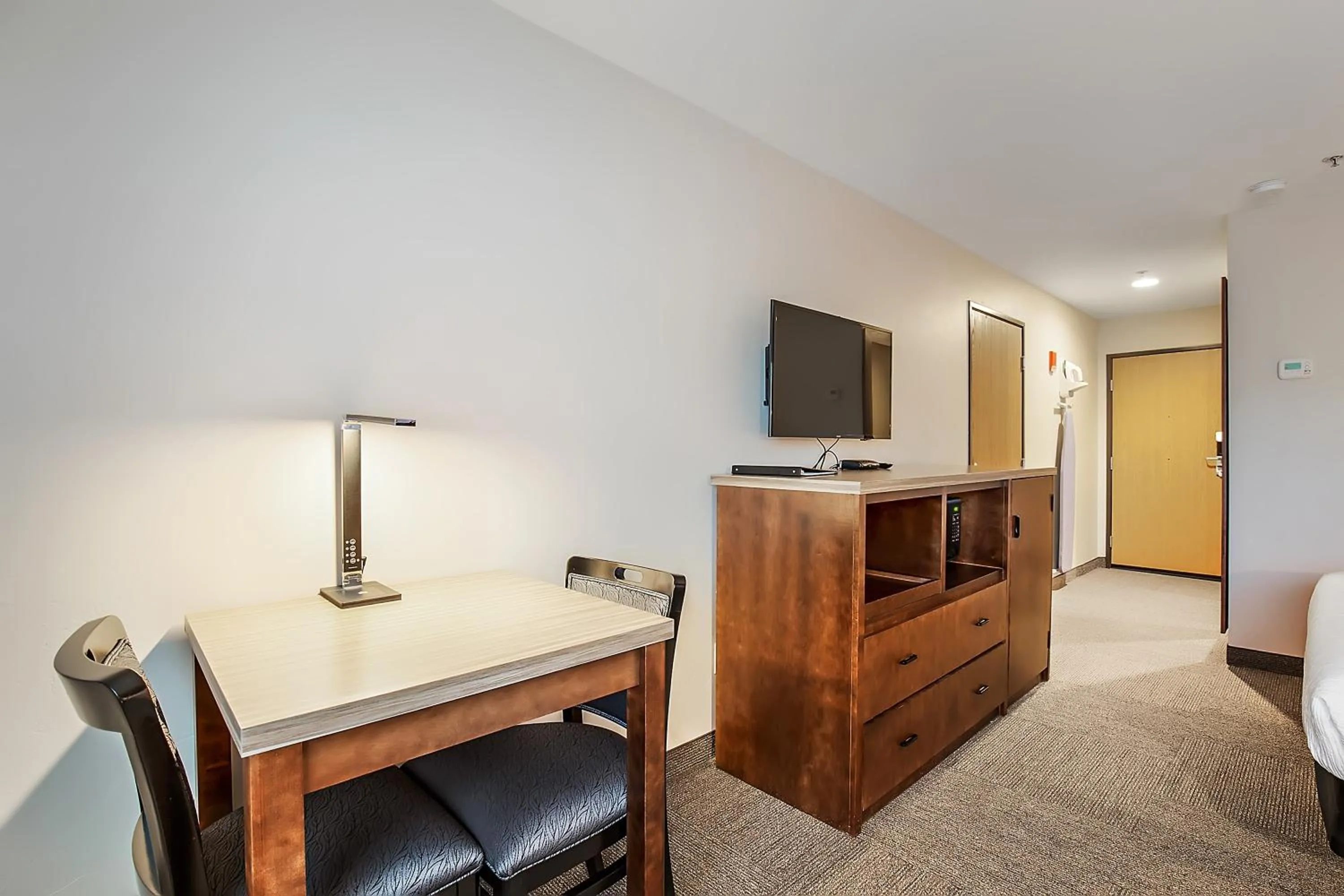 TV and multimedia in Third Street Inn