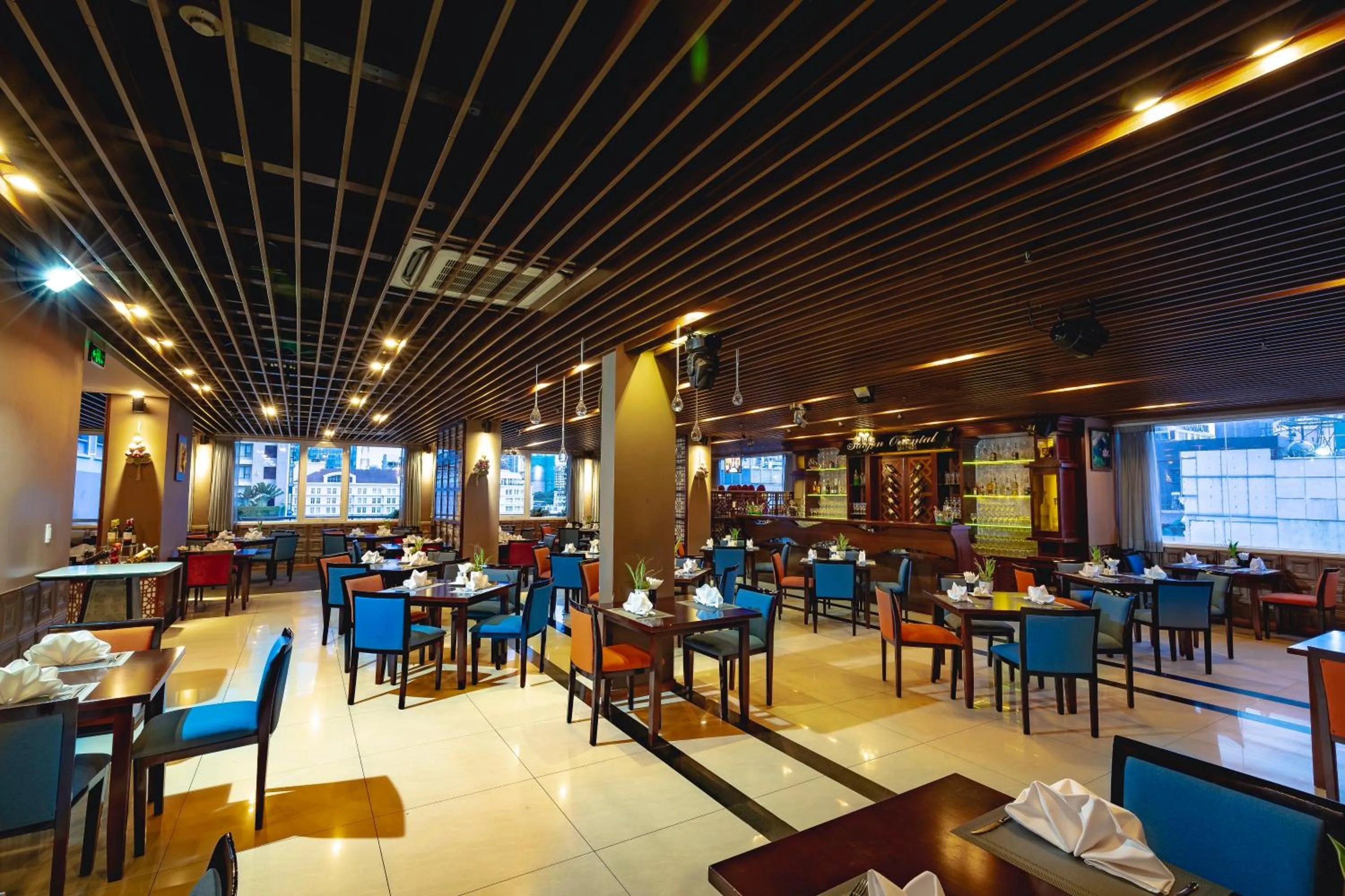 Restaurant/places to eat in Saigon Hotel