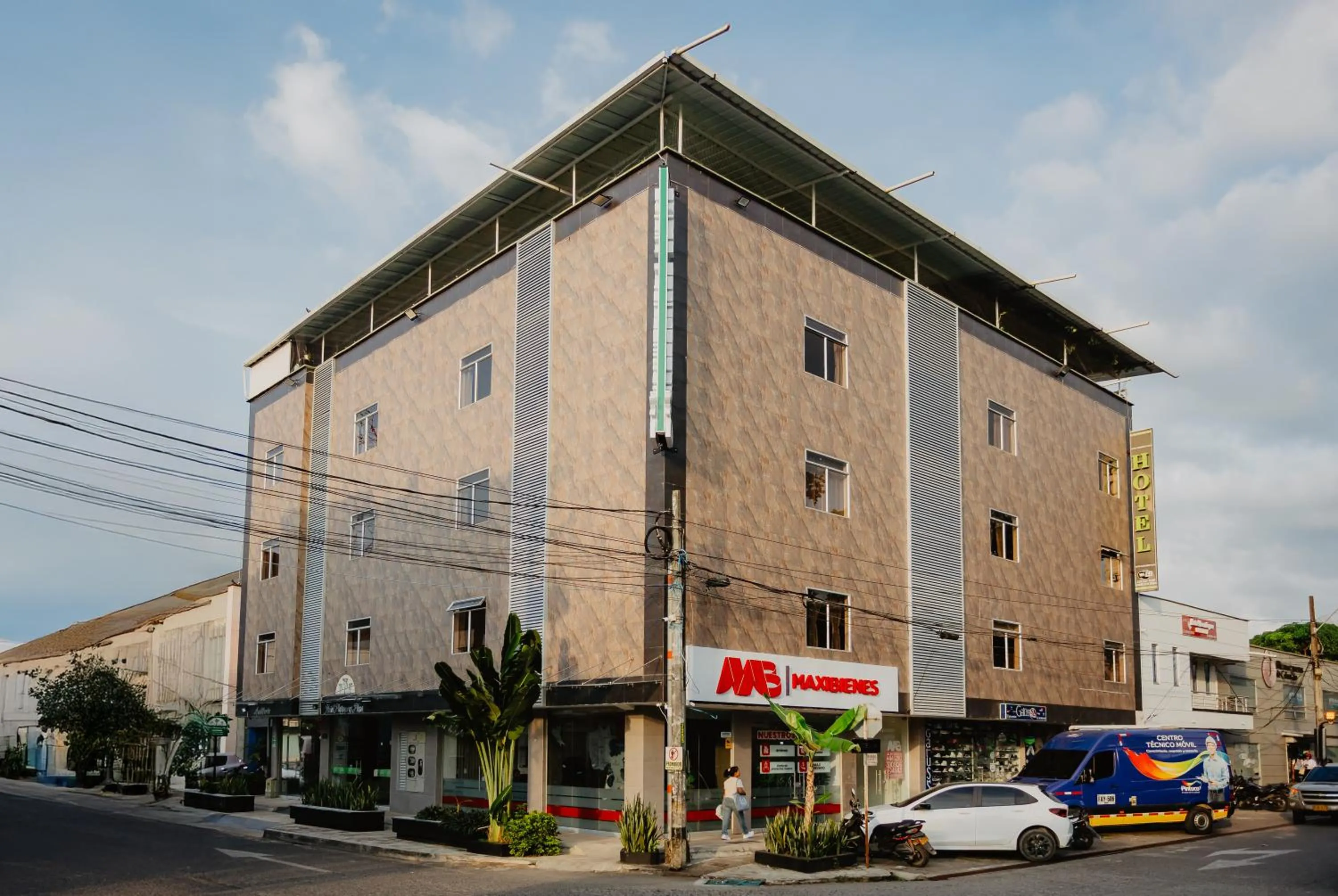 Property building in Hotel Plataneras Plaza