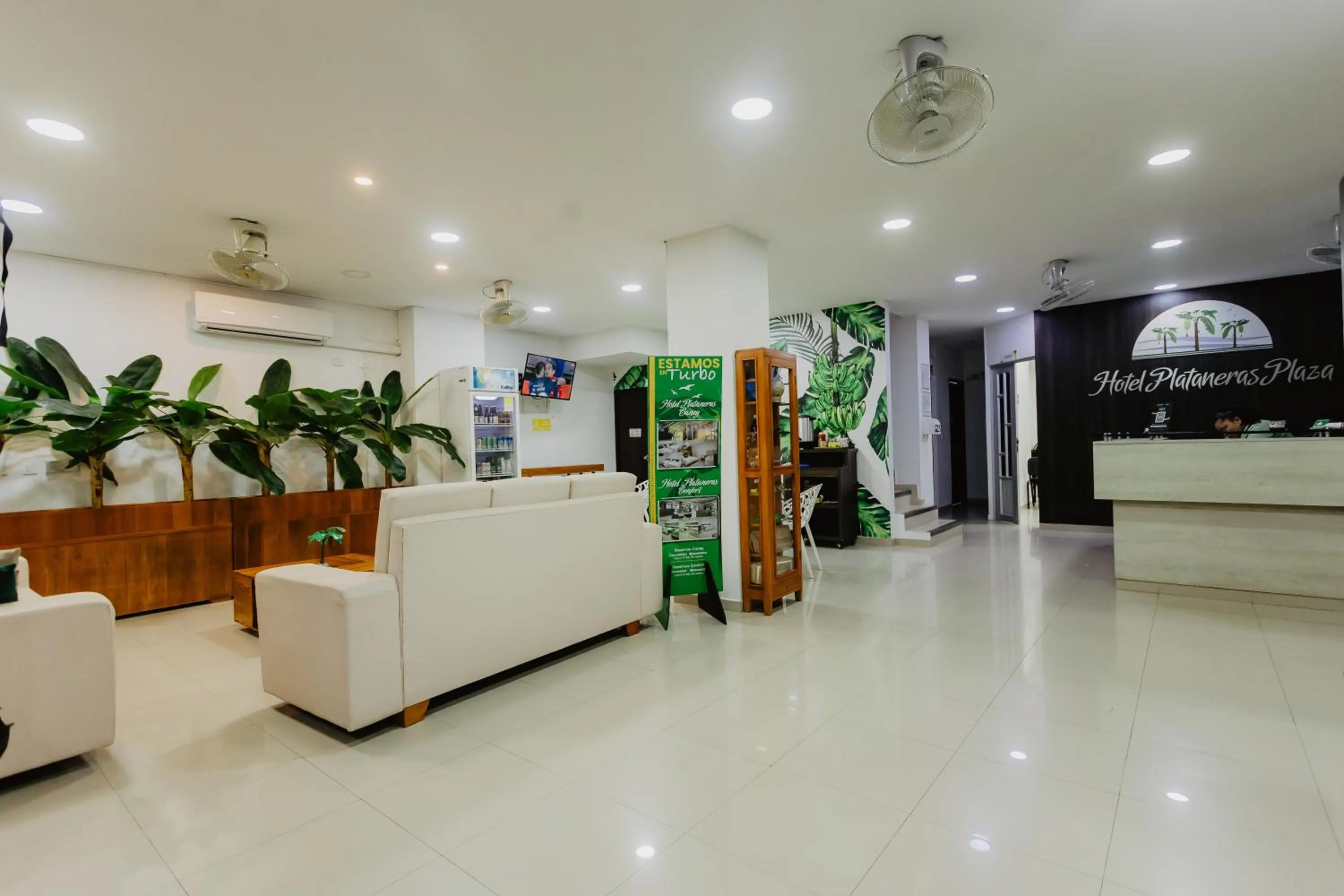 Lobby or reception in Hotel Plataneras Plaza