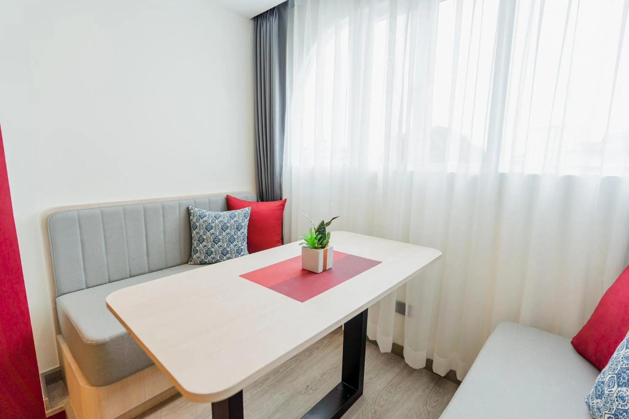 Living room in Hotel Midtown Ratsada