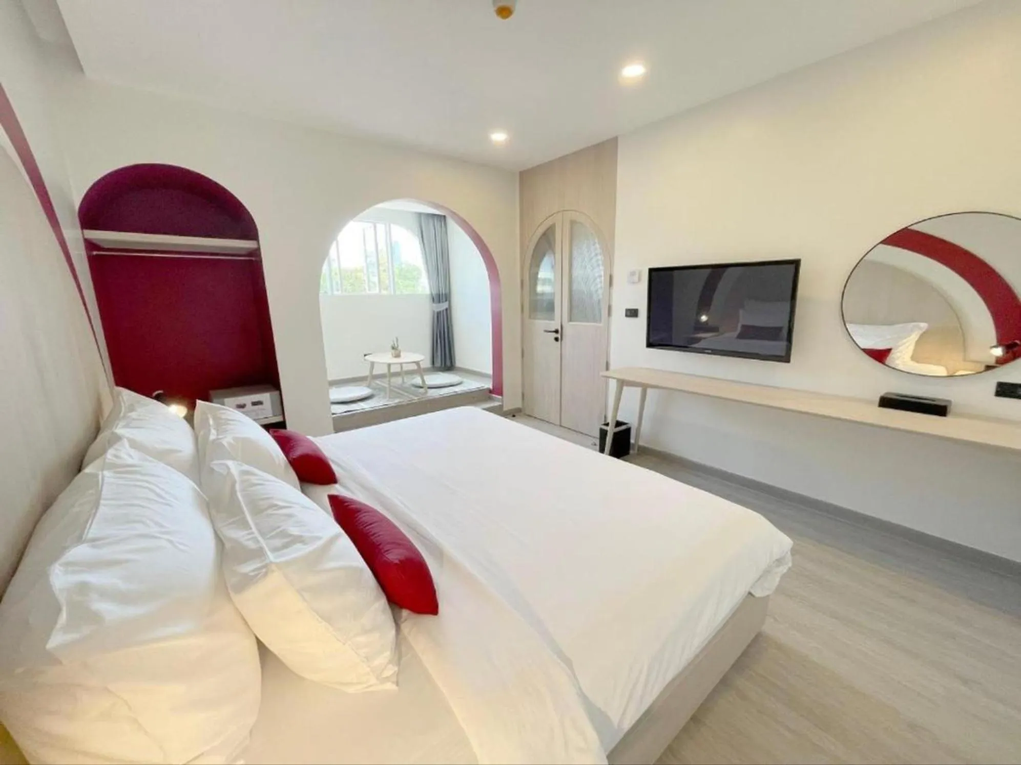 Bed in Hotel Midtown Ratsada