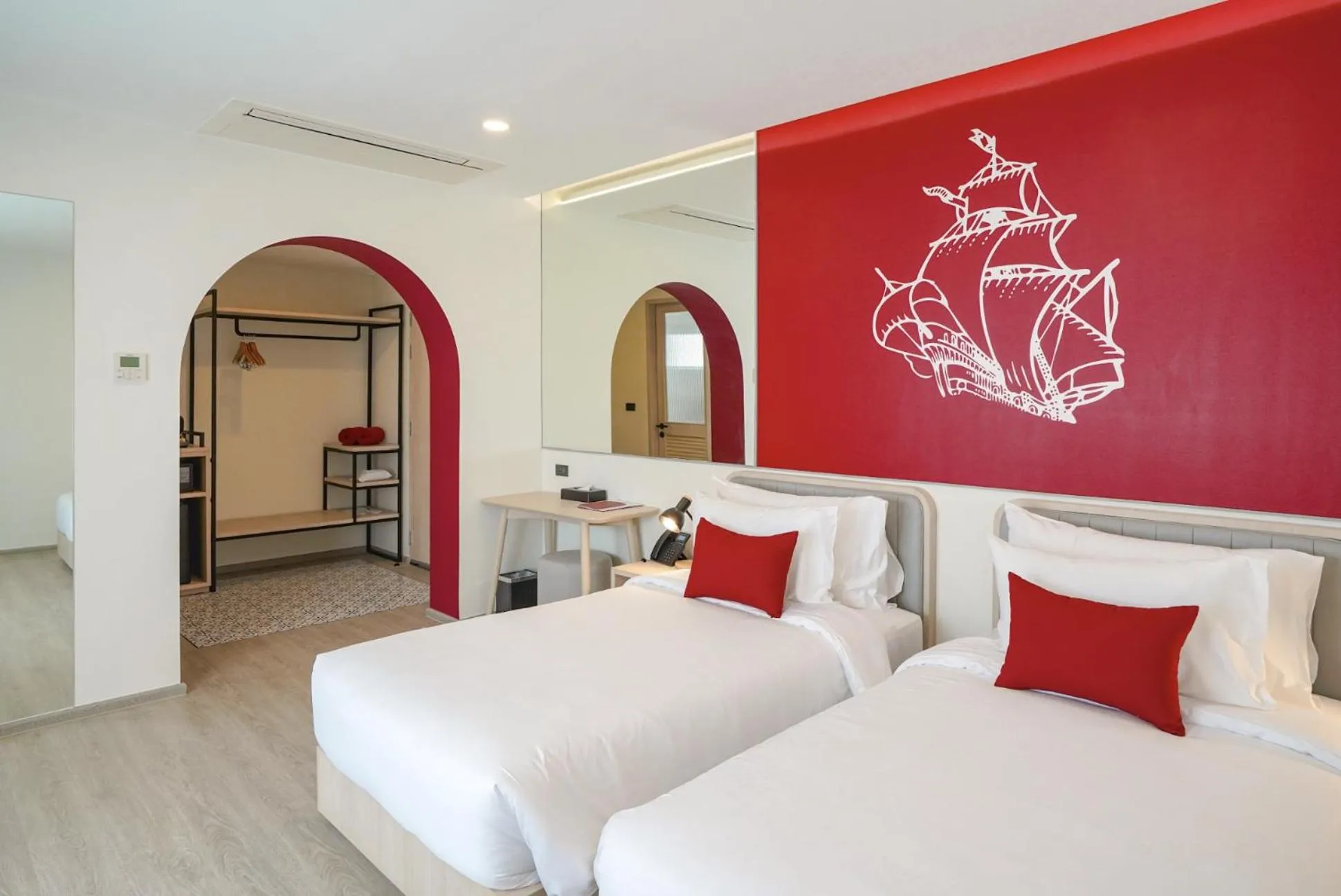 Bedroom, Bed in Hotel Midtown Ratsada