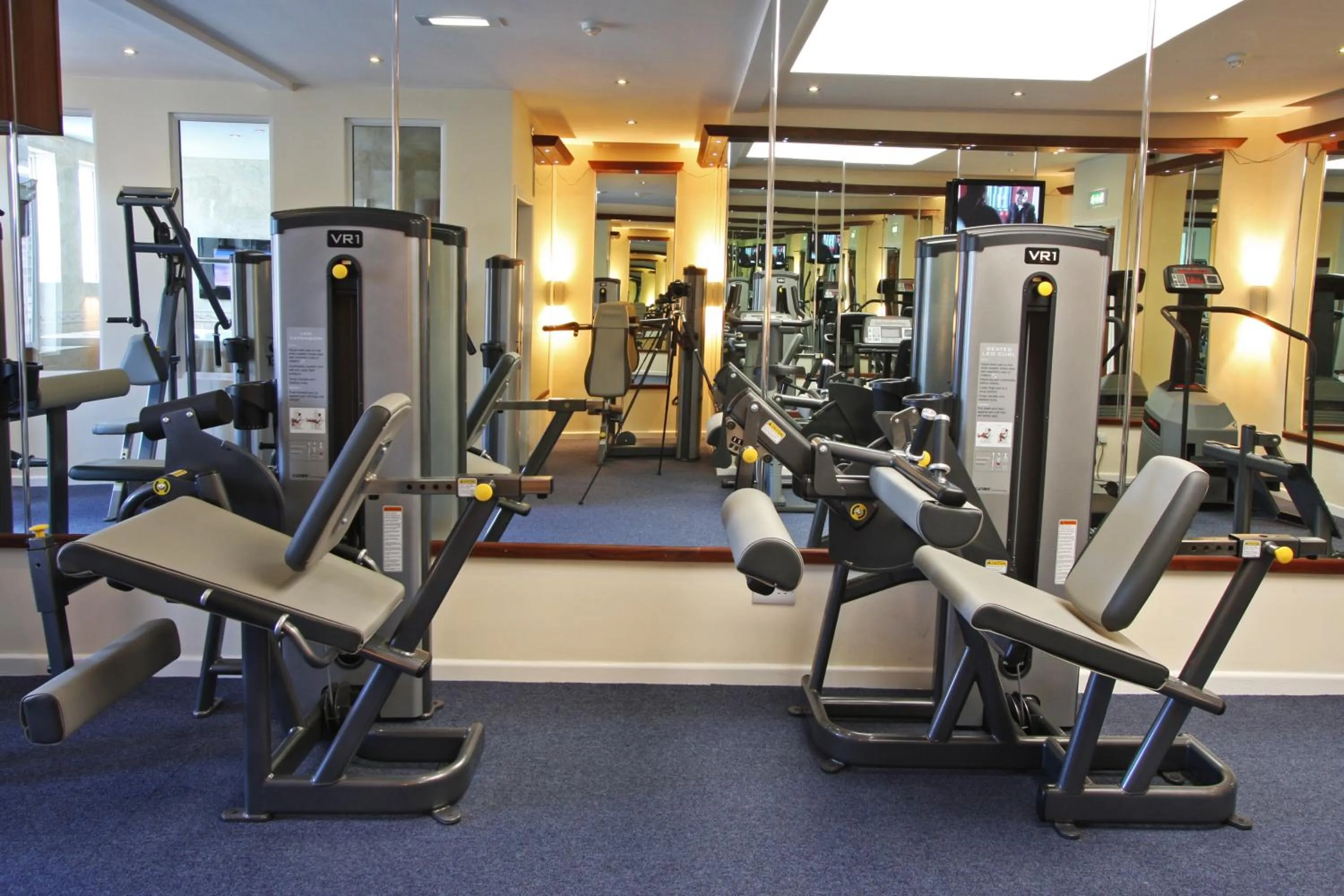 Fitness centre/facilities in Bedford Hotel
