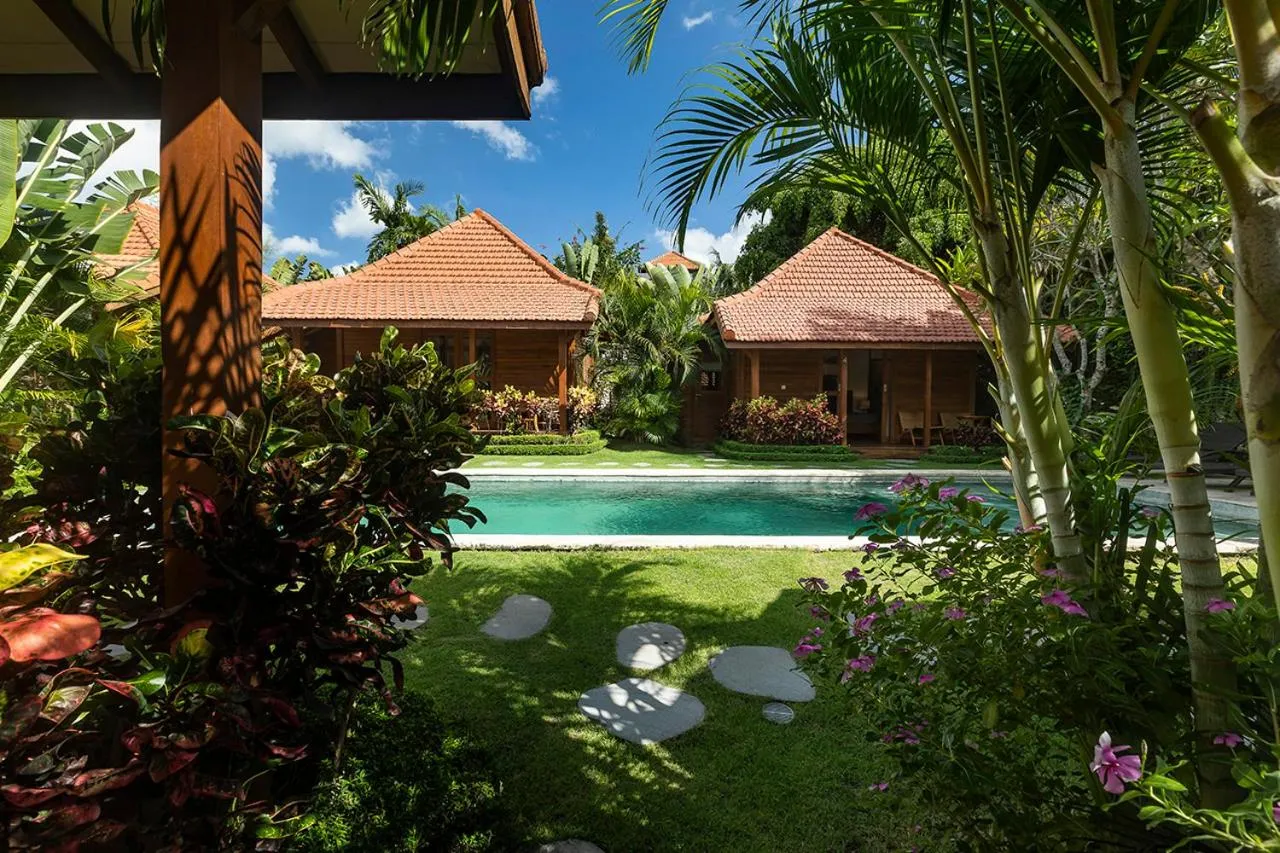Pool view in Orora Bungalows