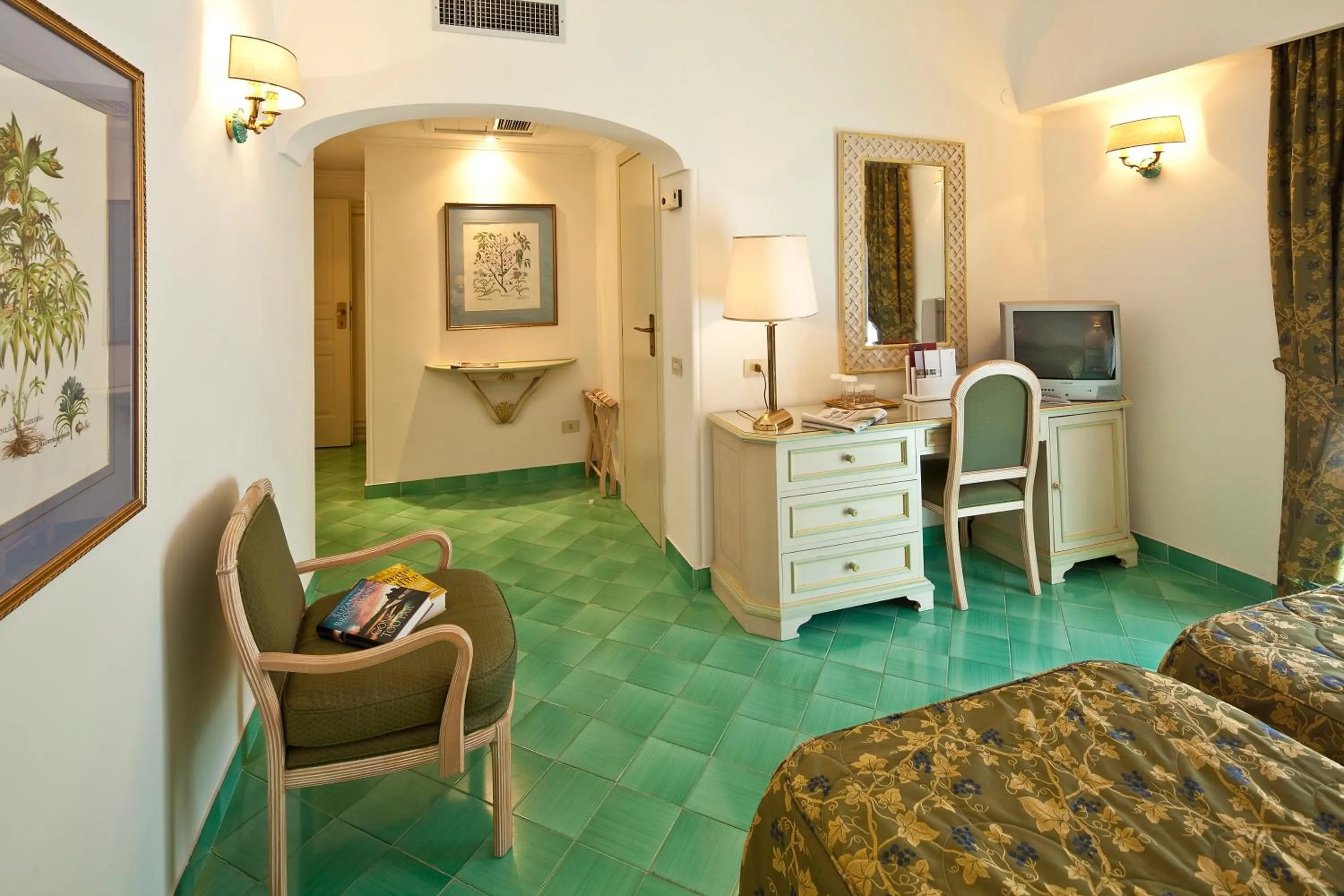 Photo of the whole room, Bed in Grand Hotel Il Moresco