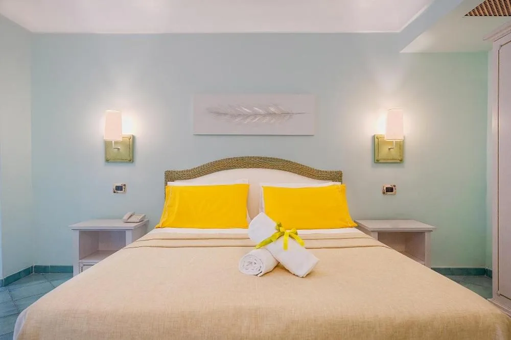 Bedroom, Bed in Hotel Myage