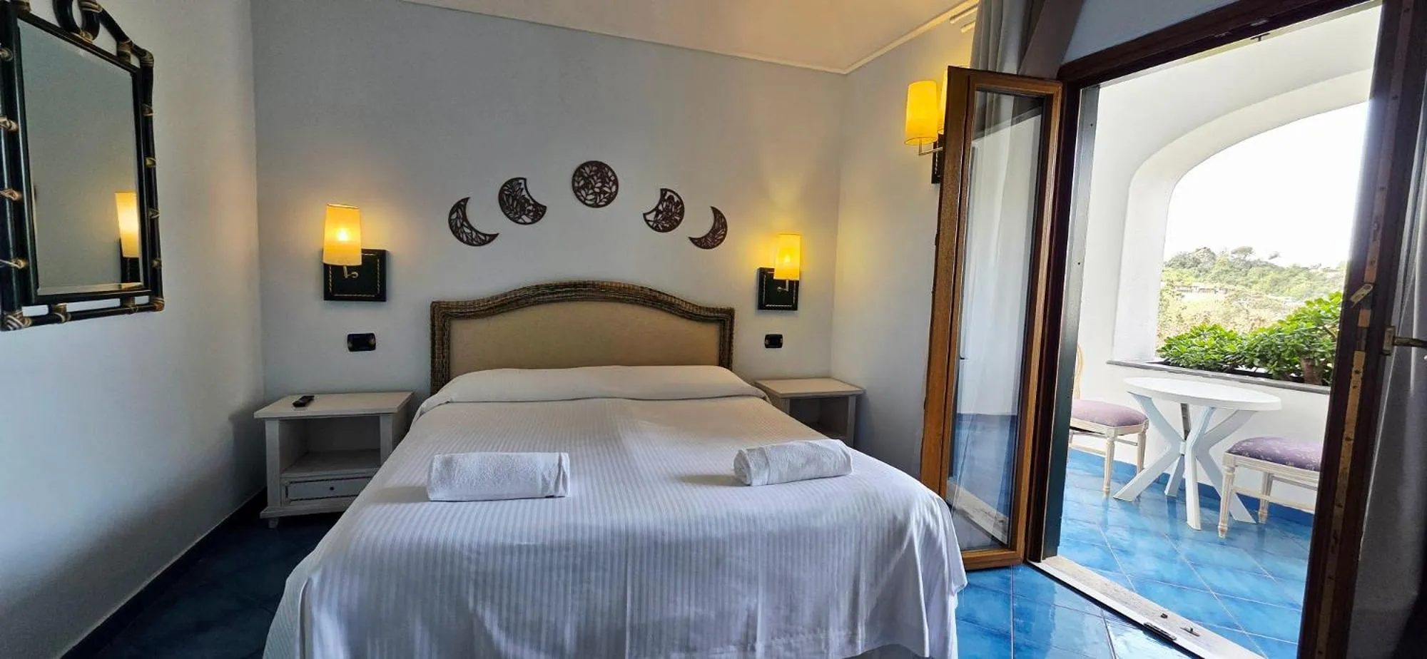 Bedroom, Bed in Hotel Myage