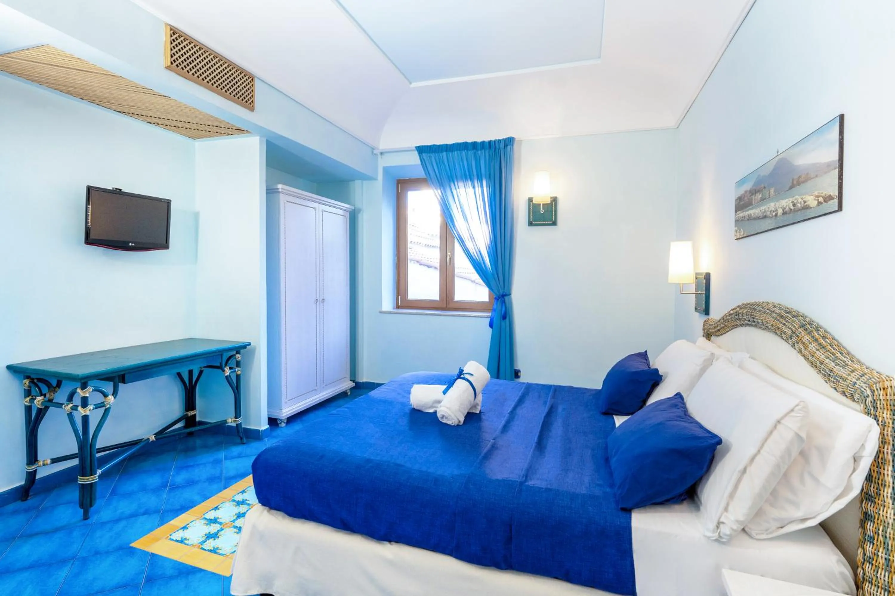 Photo of the whole room, Bed in Hotel Myage