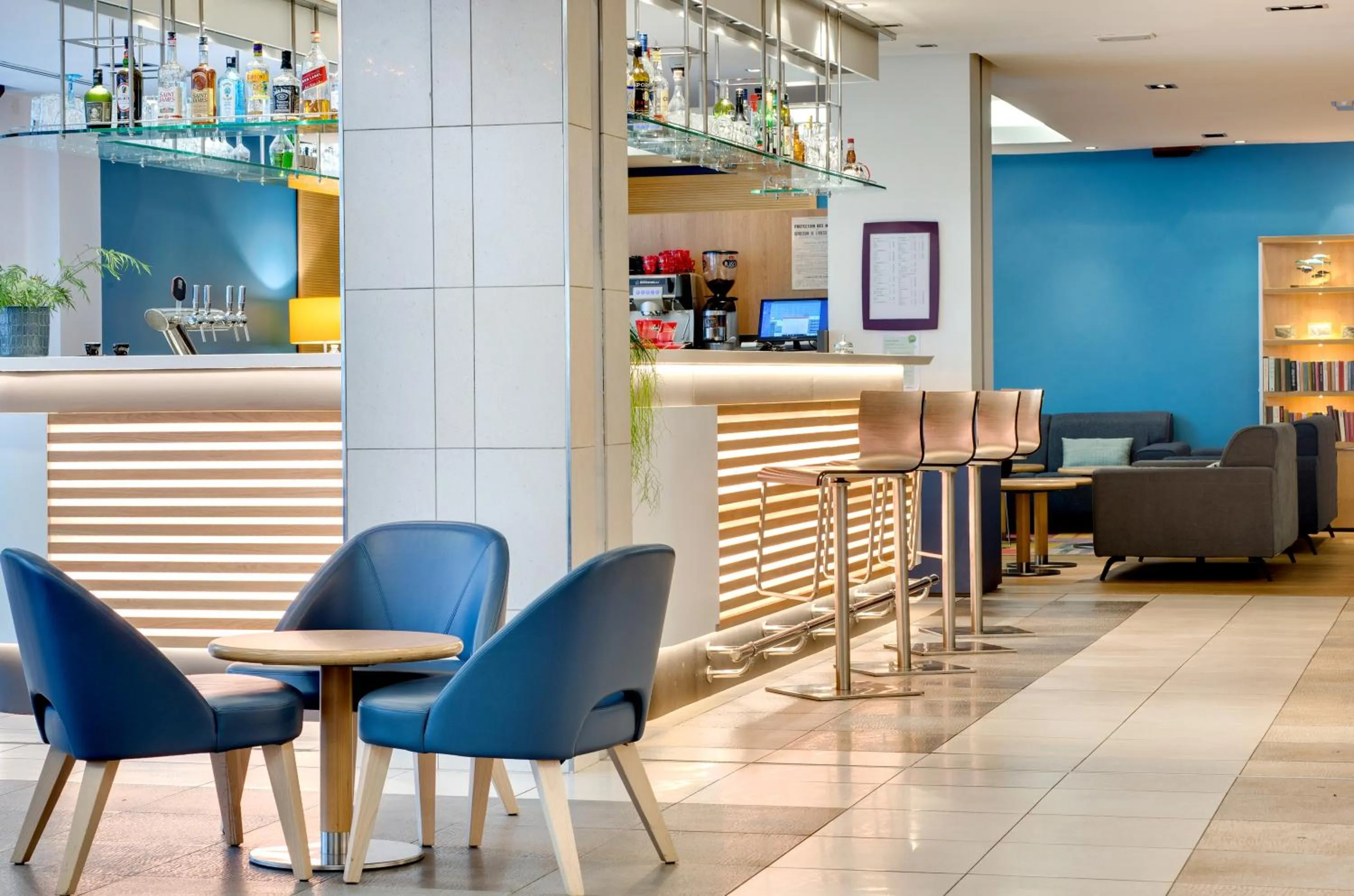 Lounge or bar in Hôtel Padoue