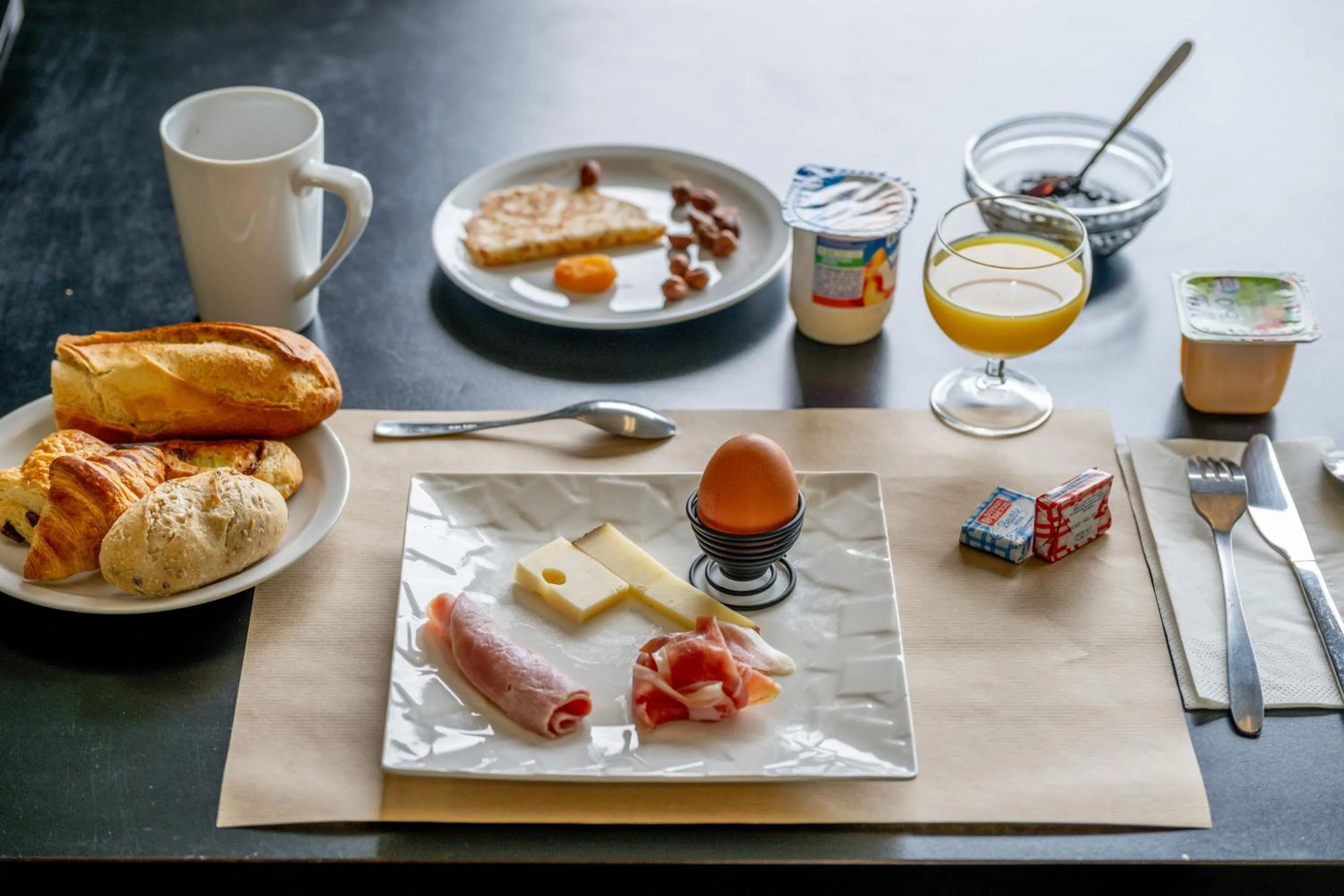 Breakfast in Comfort Aparthotel Bassin d'Arcachon