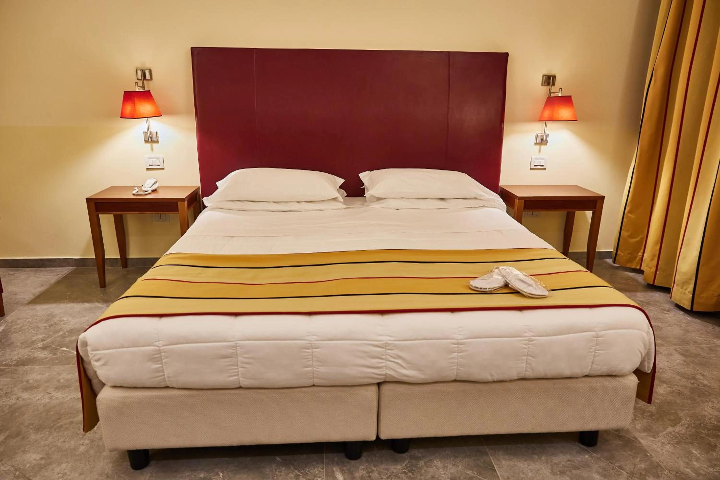 Bedroom, Bed in Appia Antica Hotel