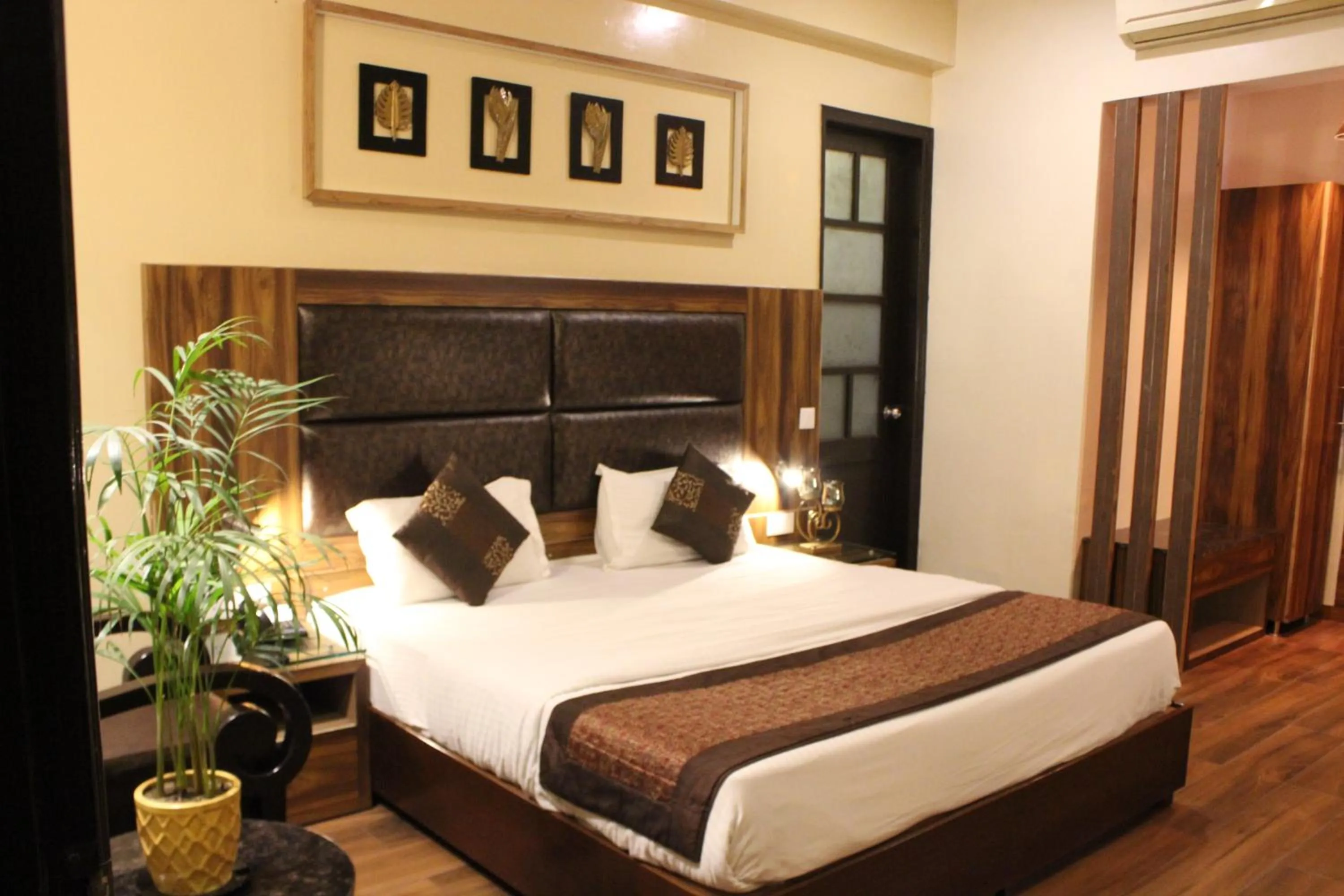 Bedroom in Hotel Imperial Park