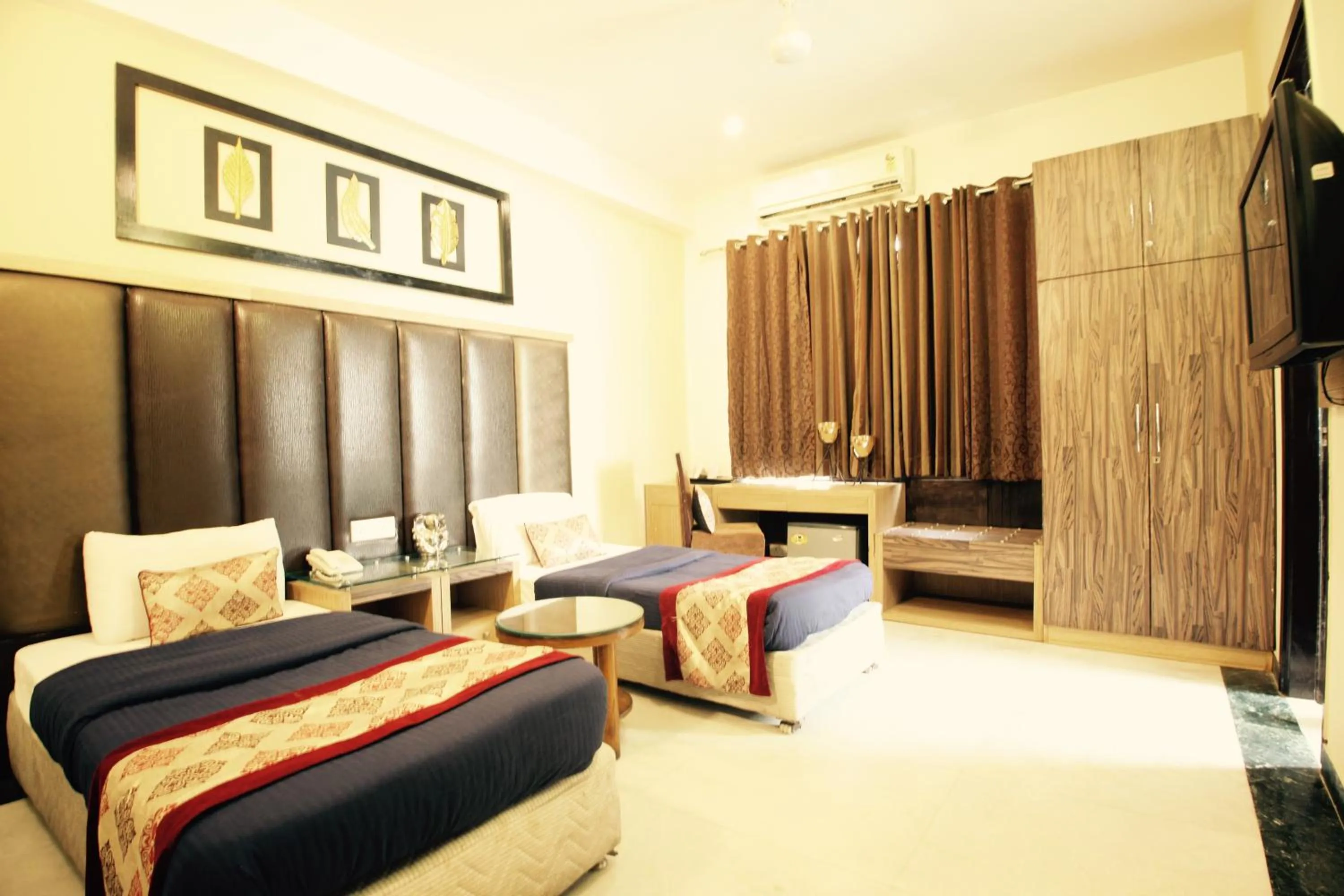 Photo of the whole room in Hotel Imperial Park