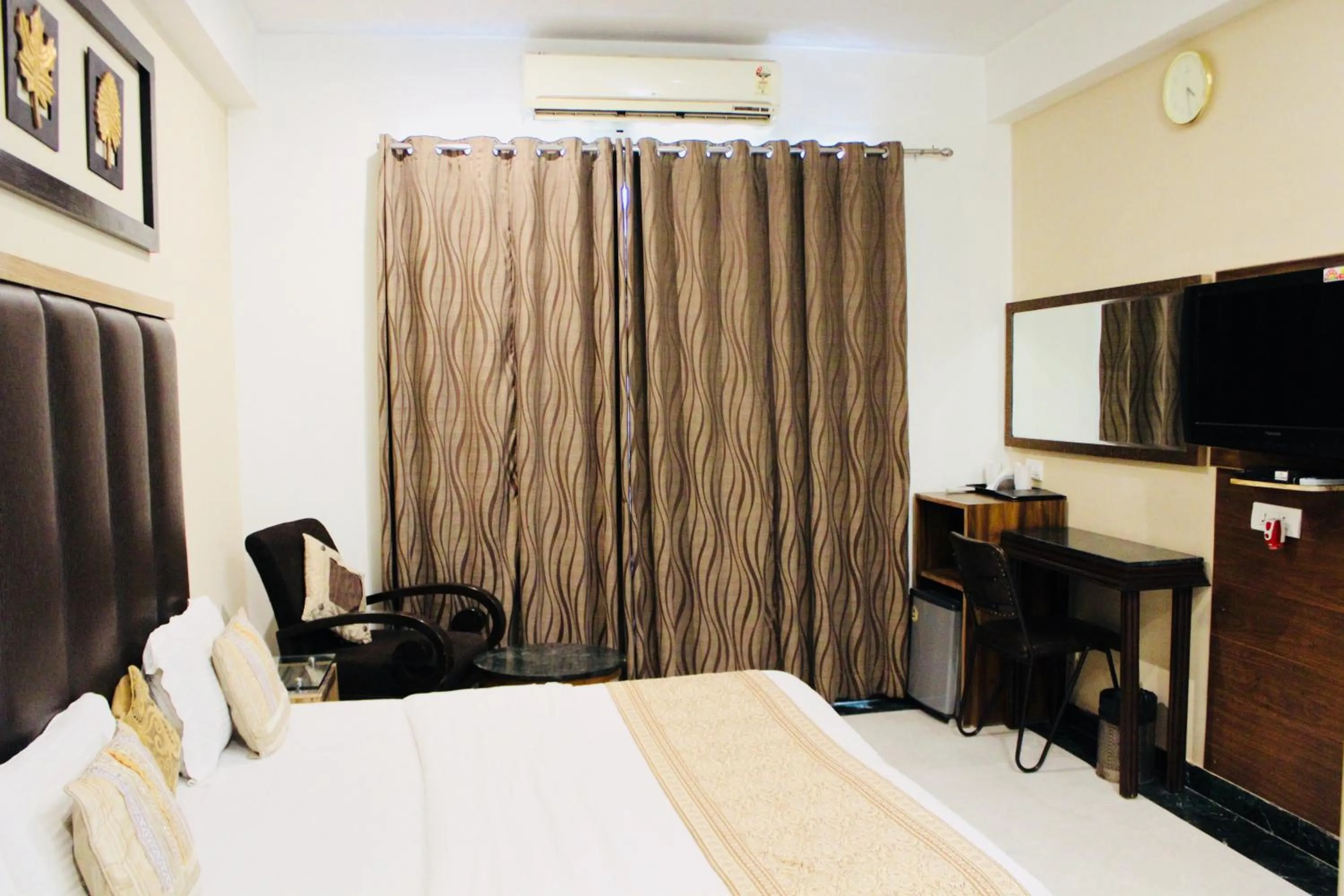 Photo of the whole room in Hotel Imperial Park