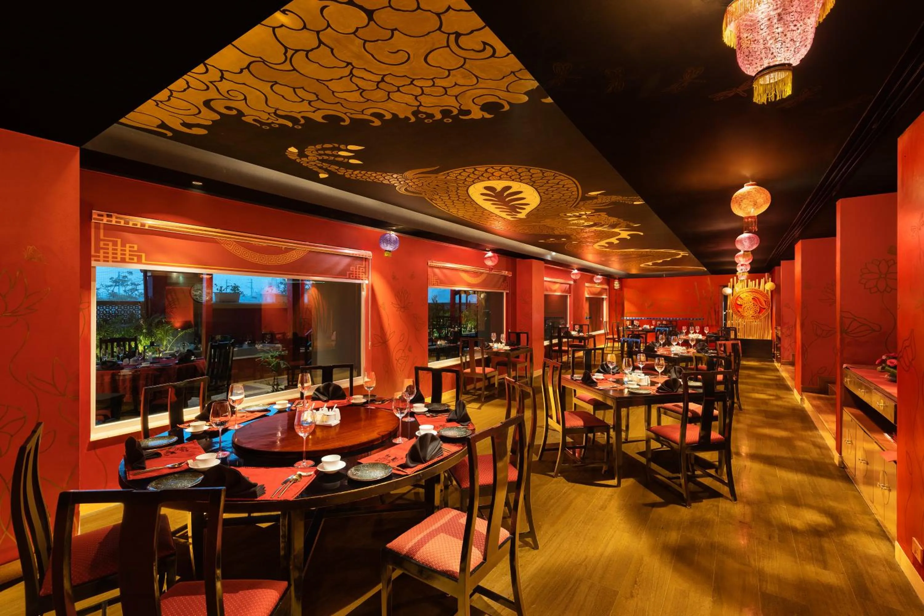 Restaurant/places to eat in Radisson Jaipur City Center