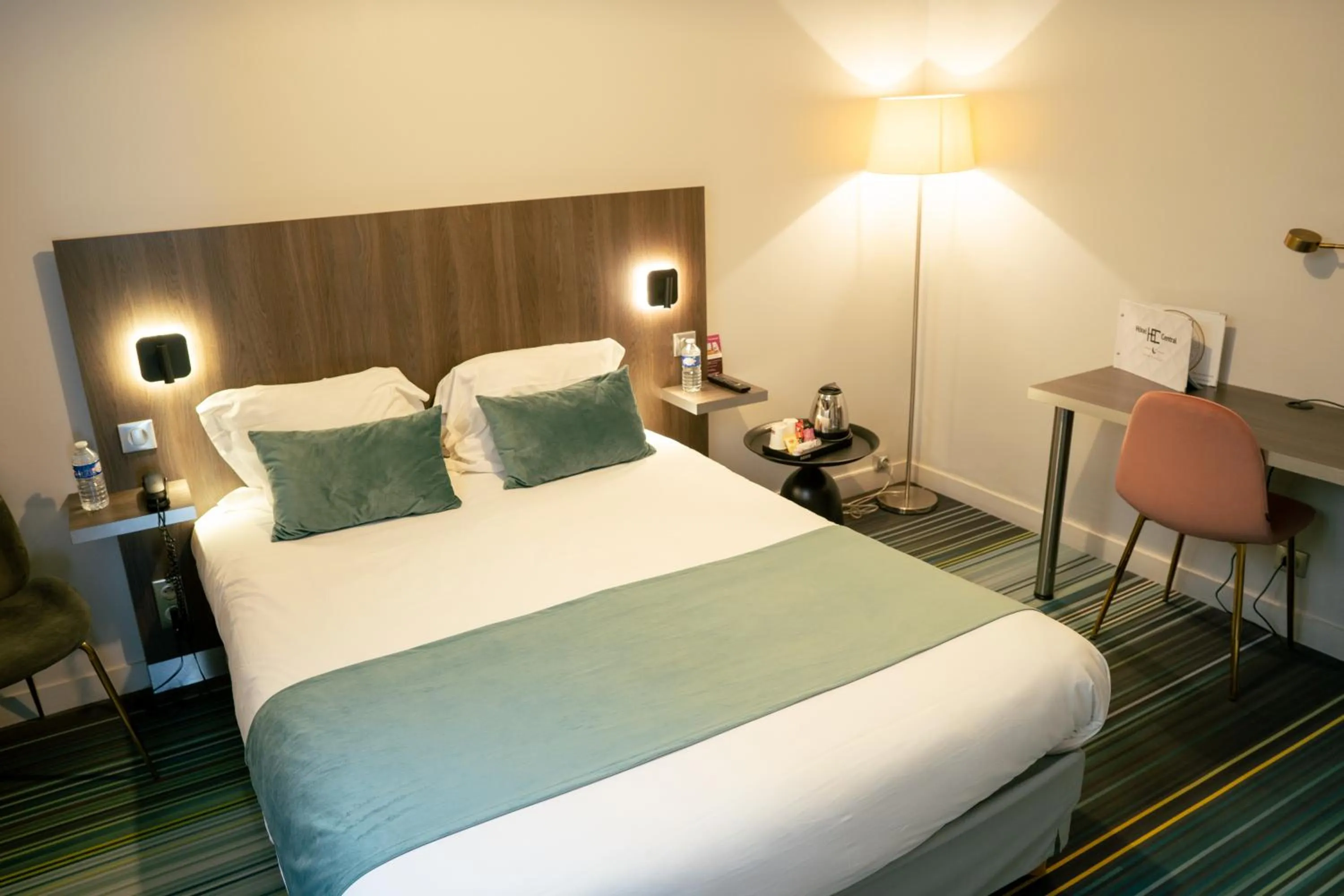 Bed in Hôtel Central