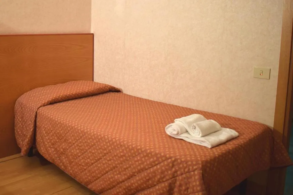 Bedroom, Bed in Hotel Baffo Rosso