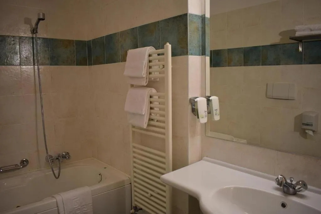 Bathroom in Hotel Baffo Rosso