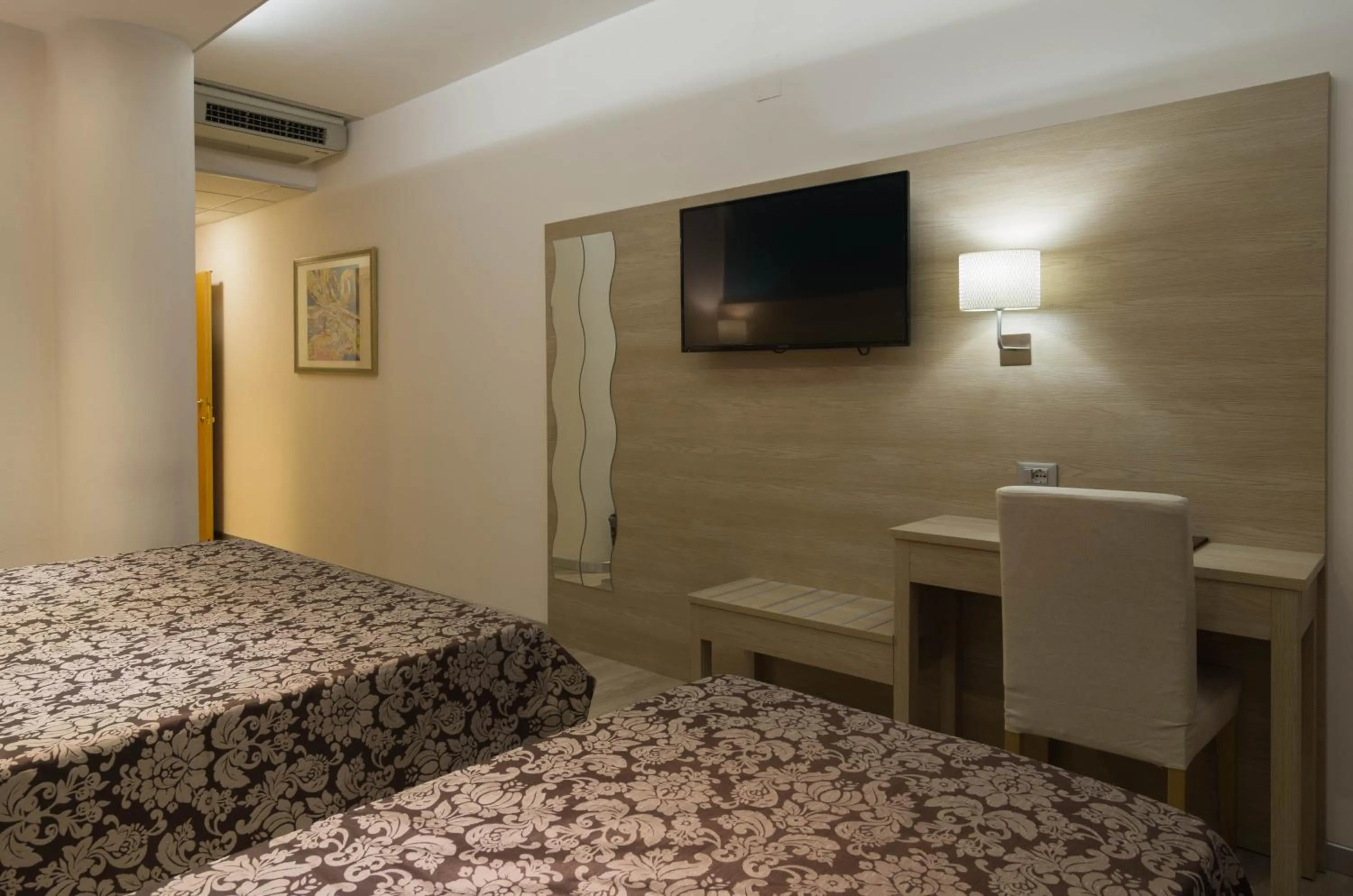 Photo of the whole room, Bed in Hotel Baffo Rosso