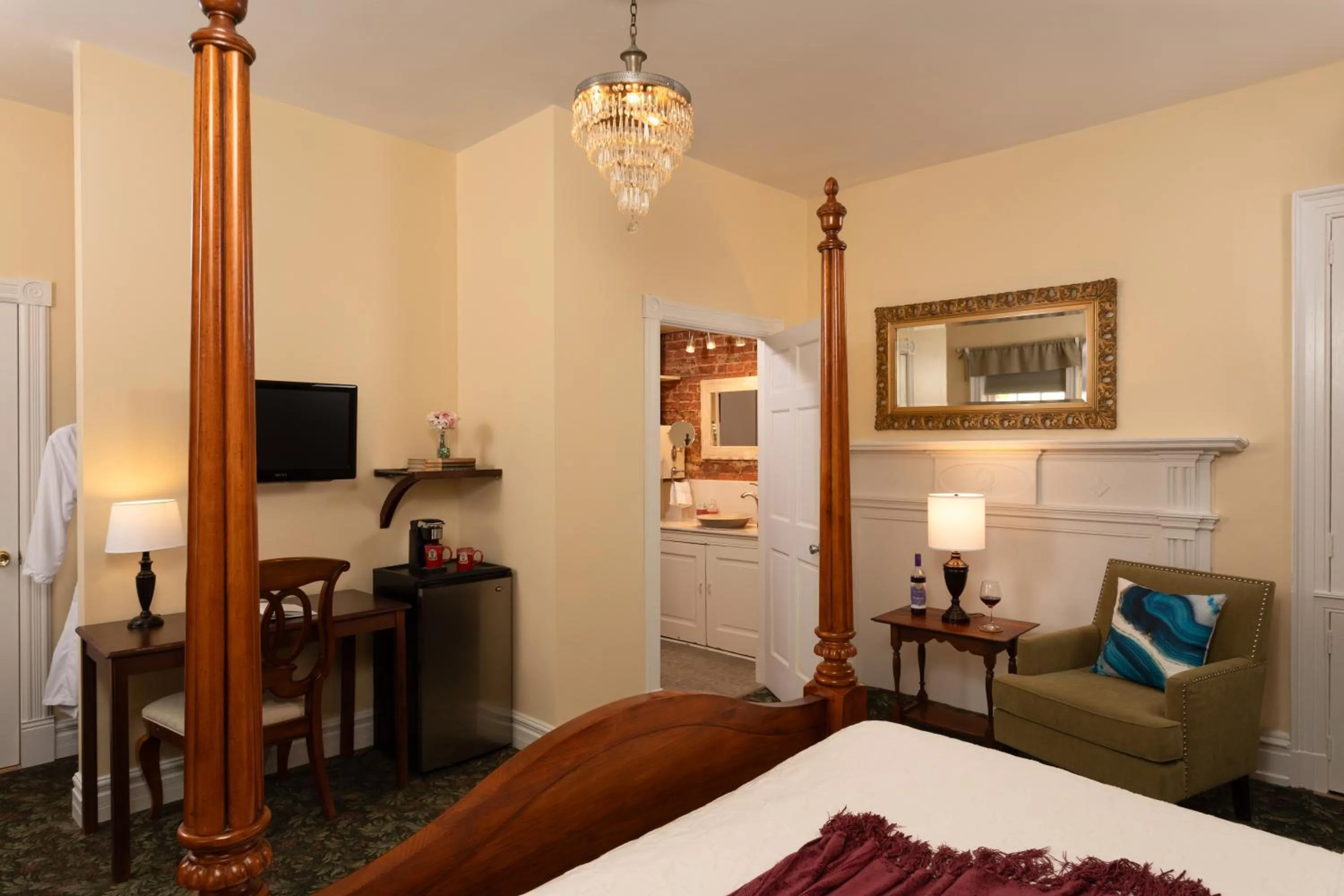 Bedroom, Bed in Carlisle House Bed and Breakfast