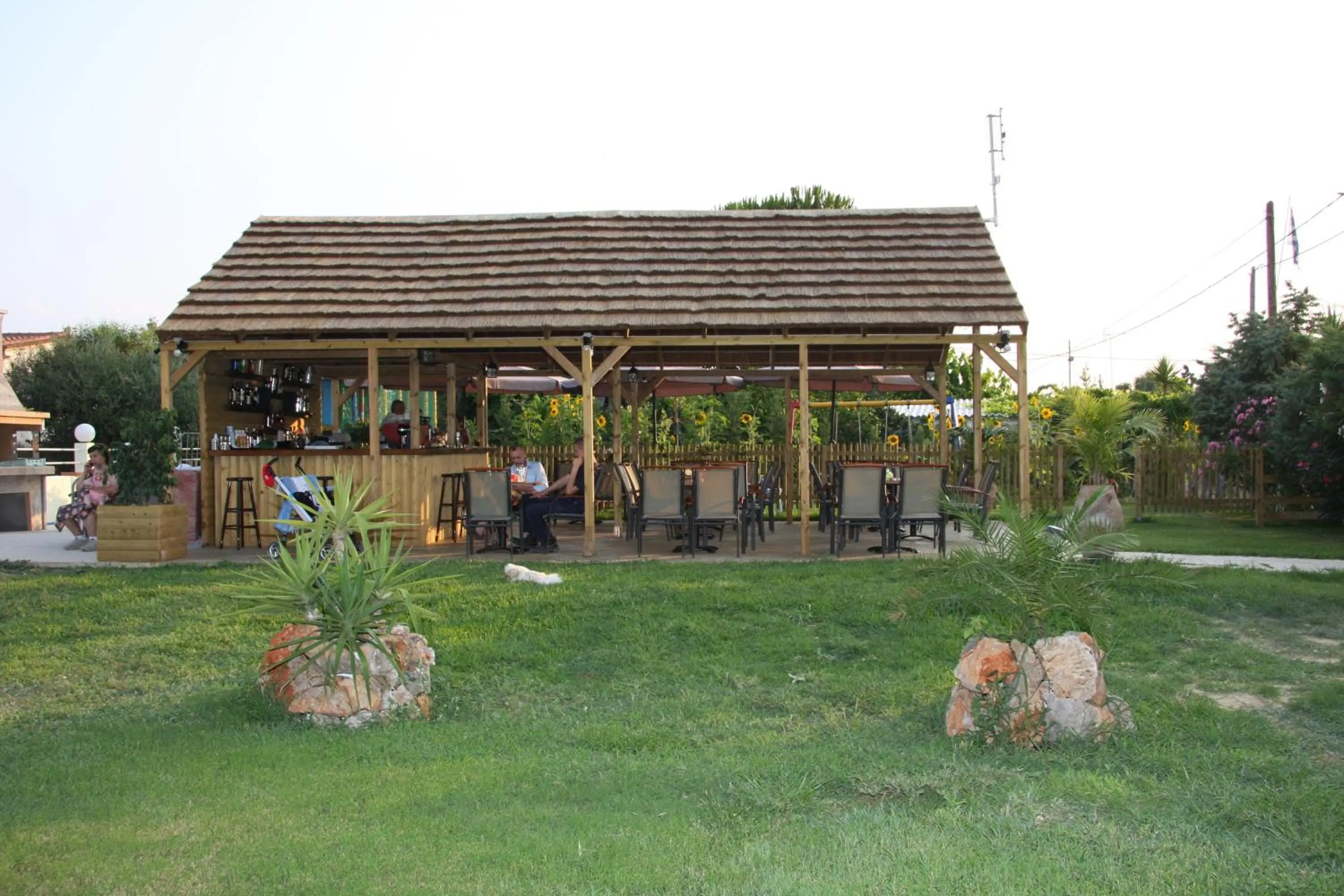 Restaurant/places to eat in Olympion Village Studios