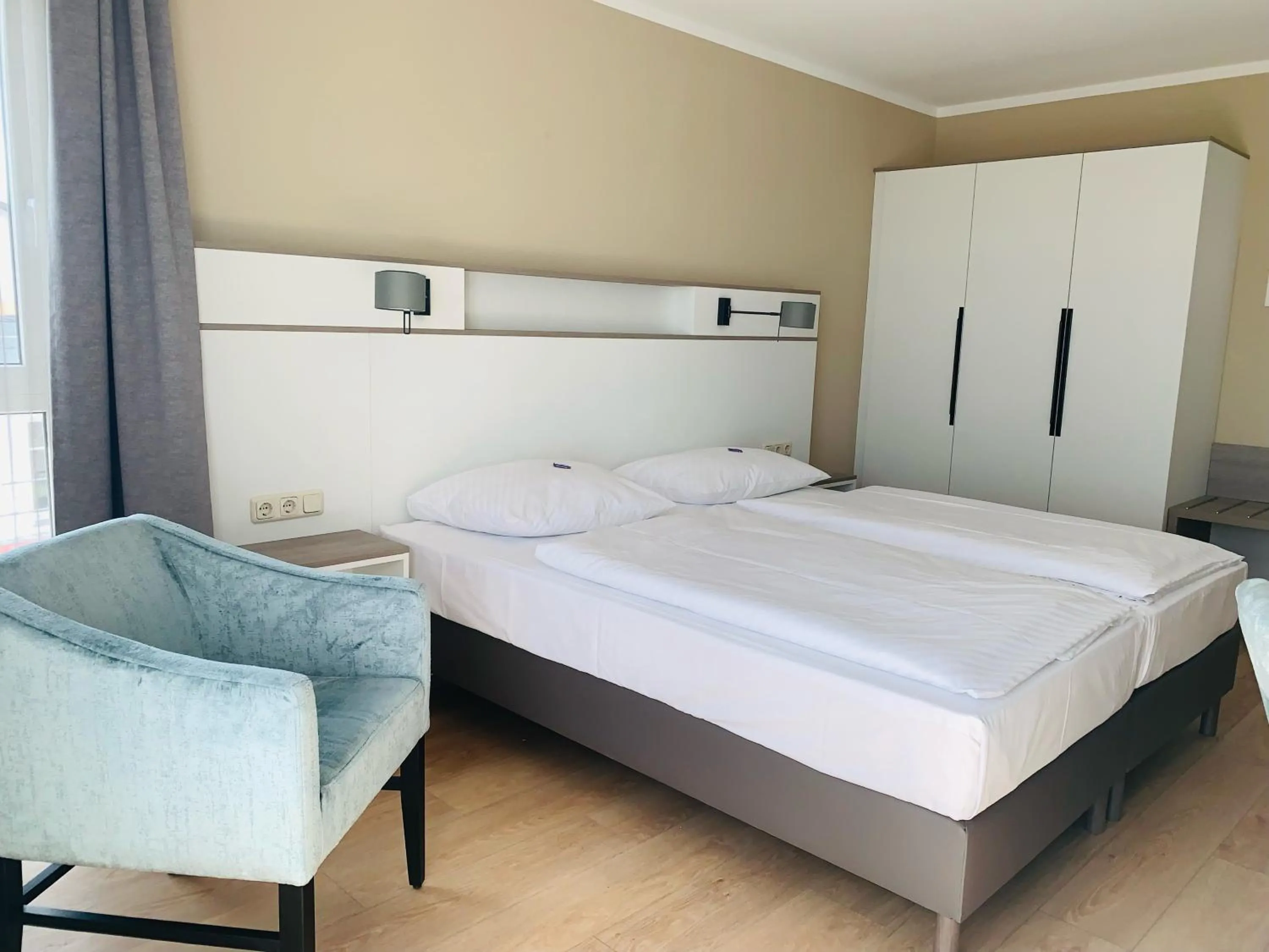 Bed in Hotel Goor und Apartmenthaus