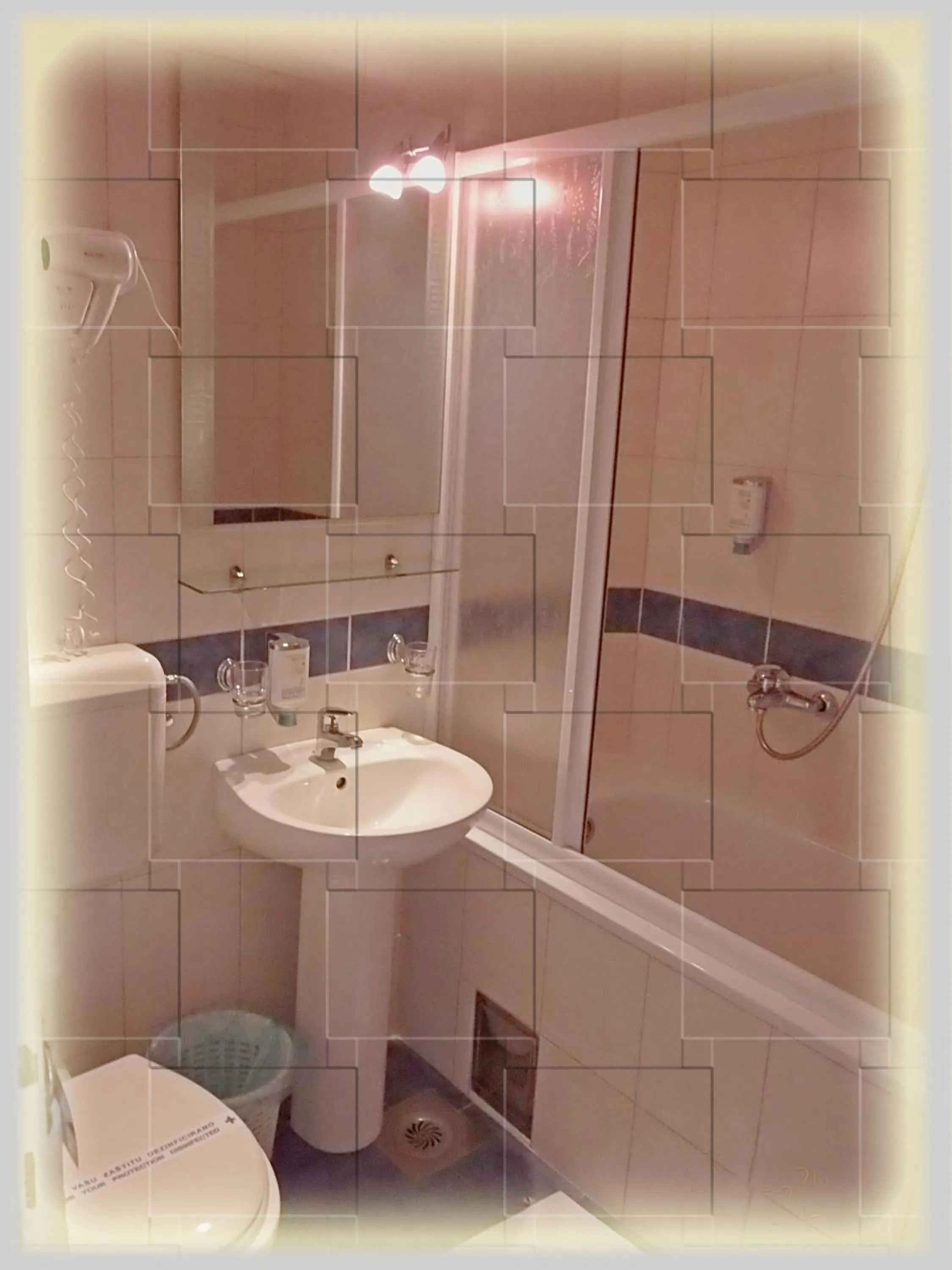 Bathroom in Garni Hotel Lav