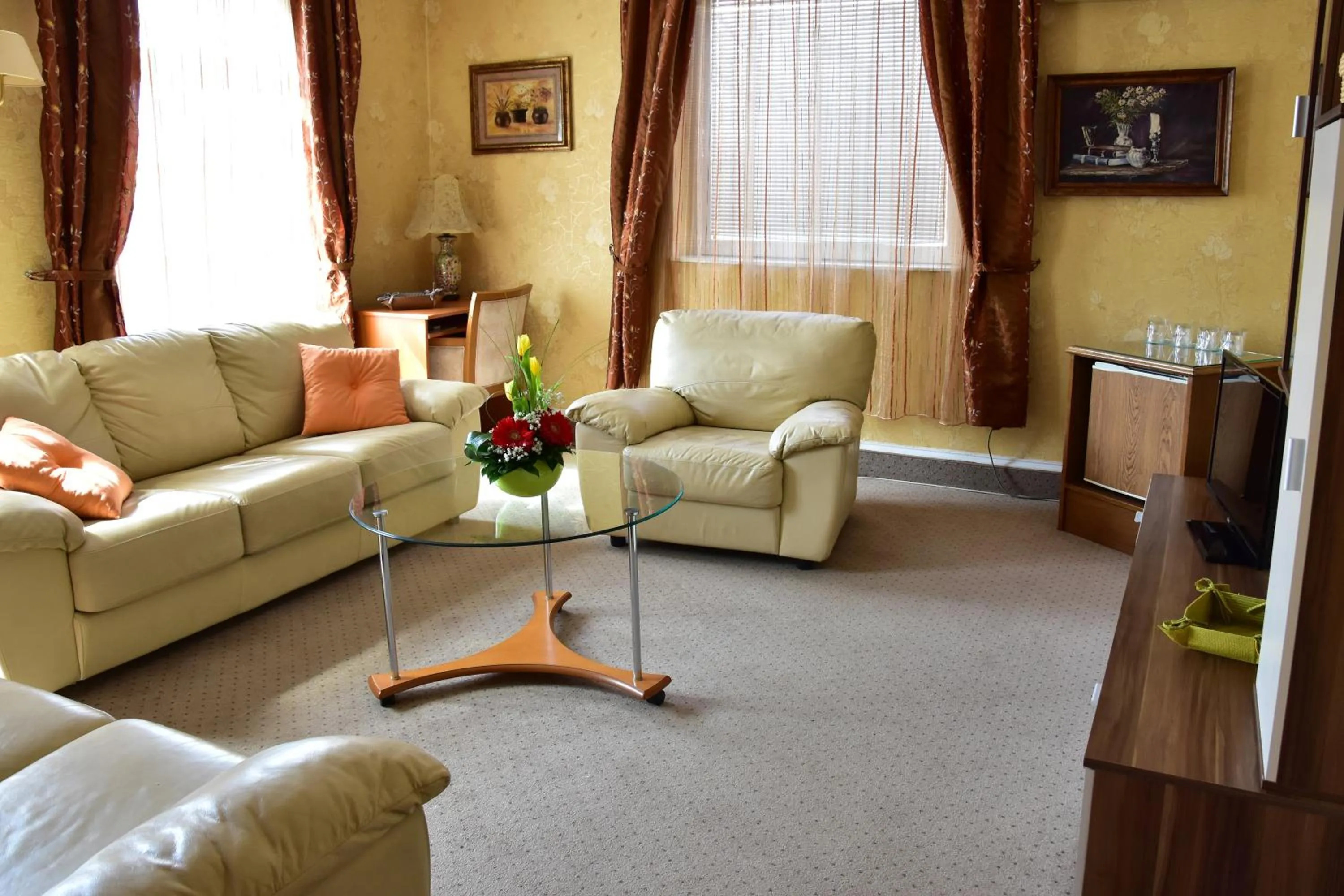 Living room in Garni Hotel Lav