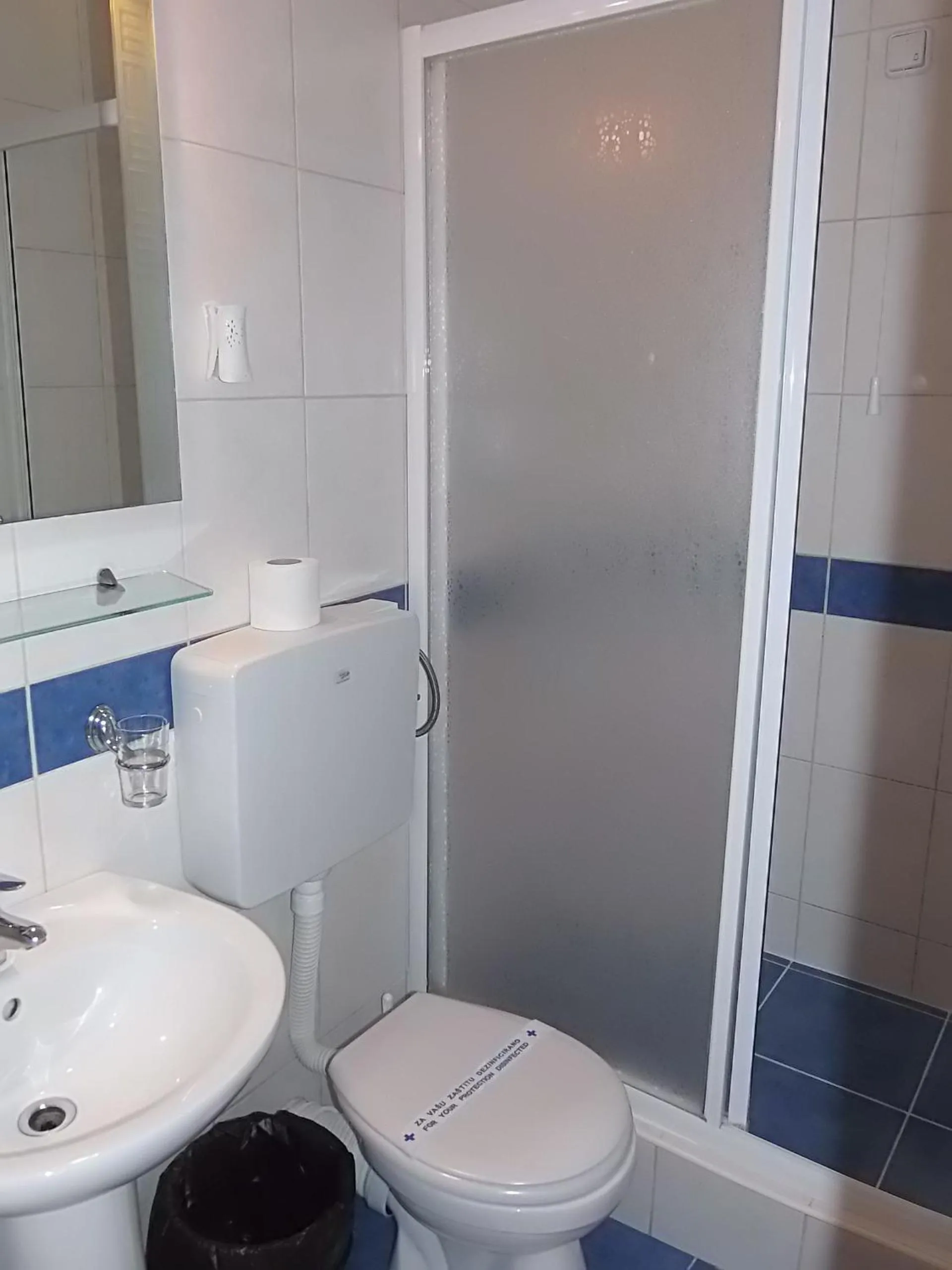 Bathroom in Garni Hotel Lav