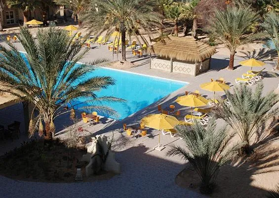 Swimming pool in Sahara Douz