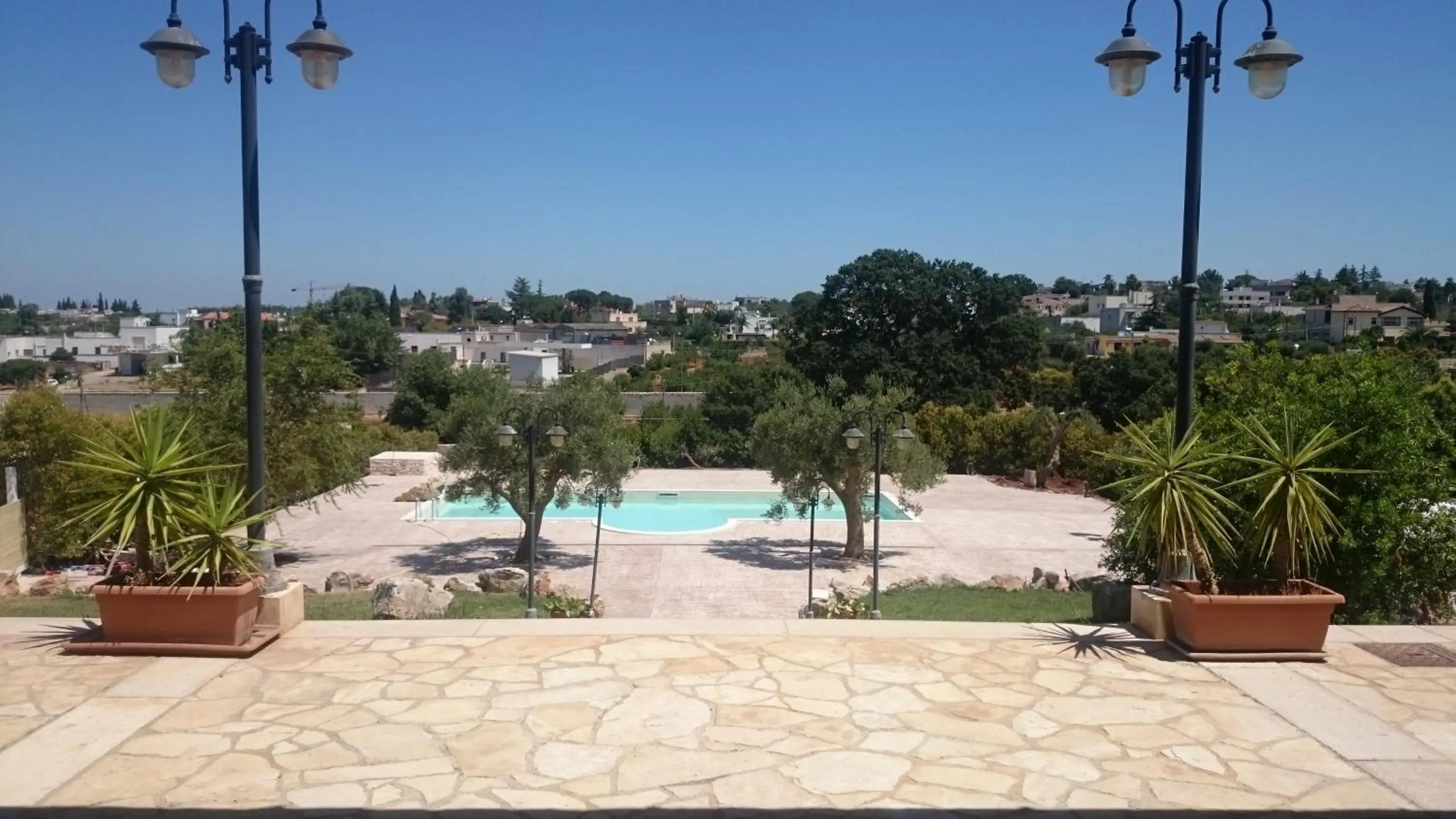 Swimming pool in Relais Masseria Serritella