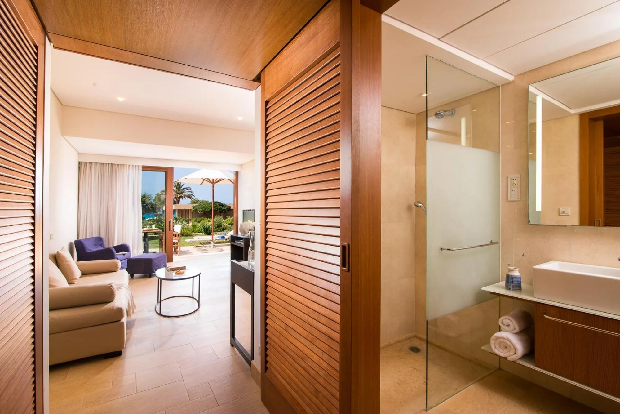 Bathroom in Kernos Beach Hotel & Bungalows