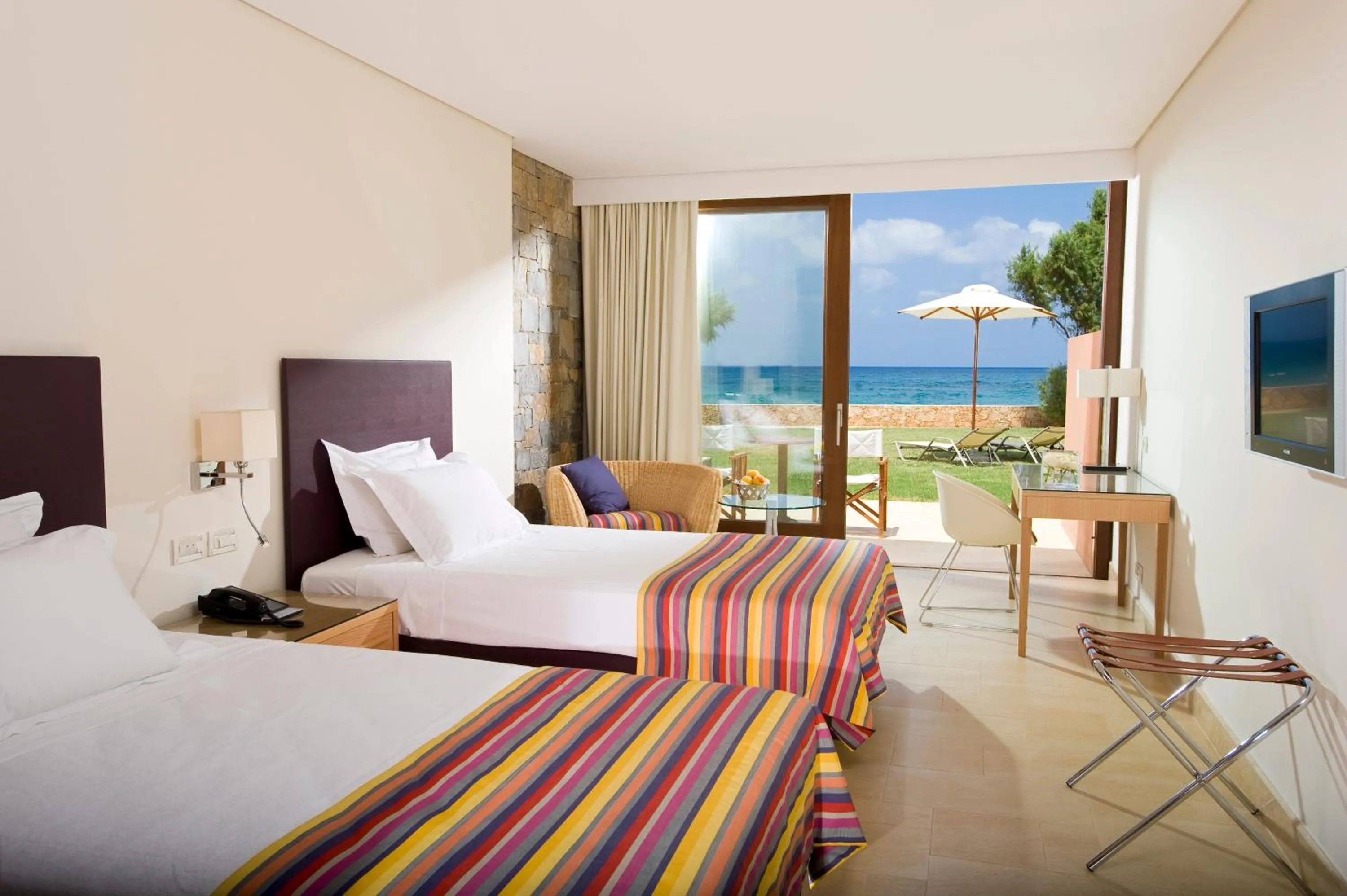 Bed in Kernos Beach Hotel & Bungalows