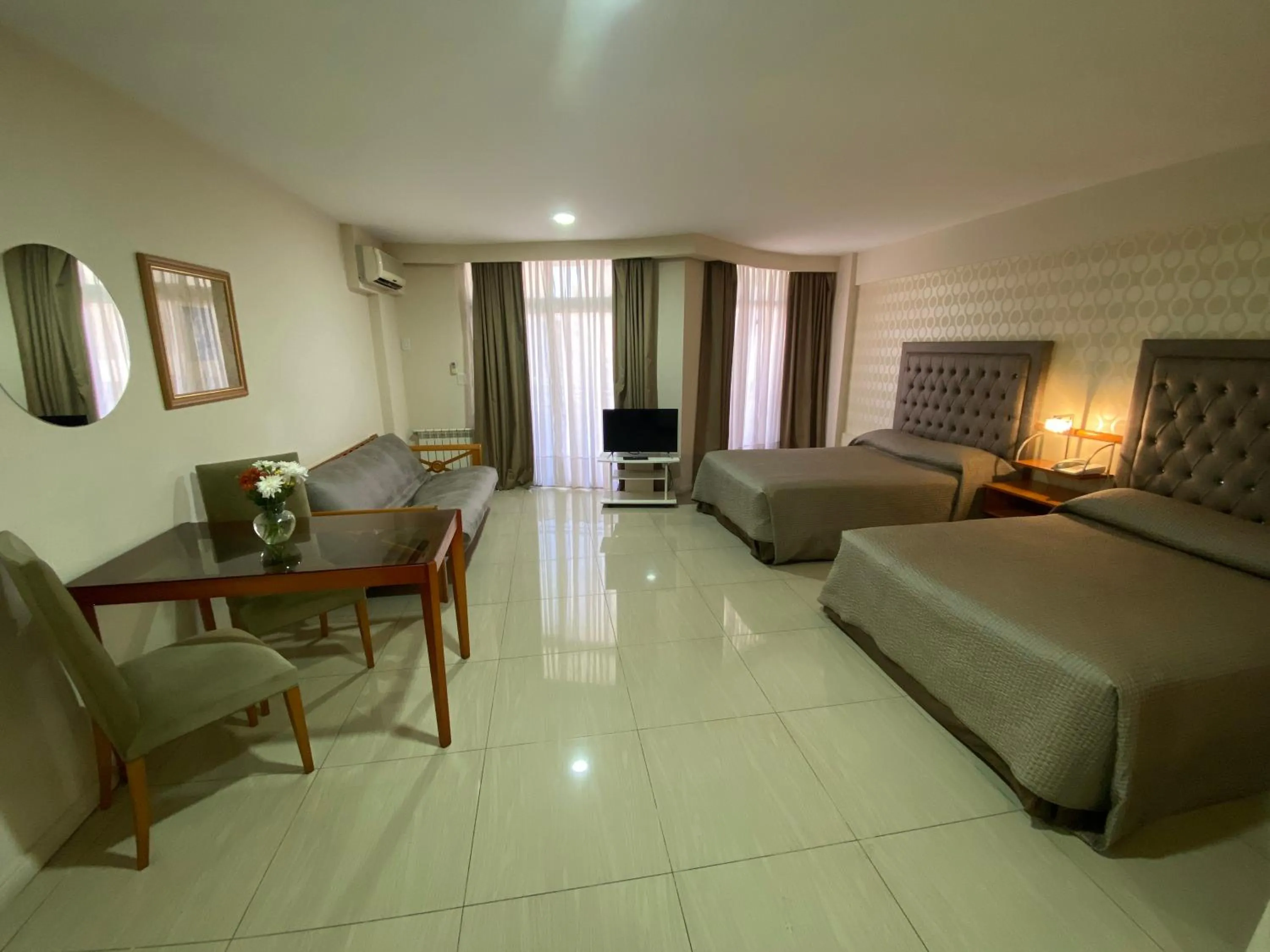 Area and facilities, Bed in Hotel Howard Johnson Rosario