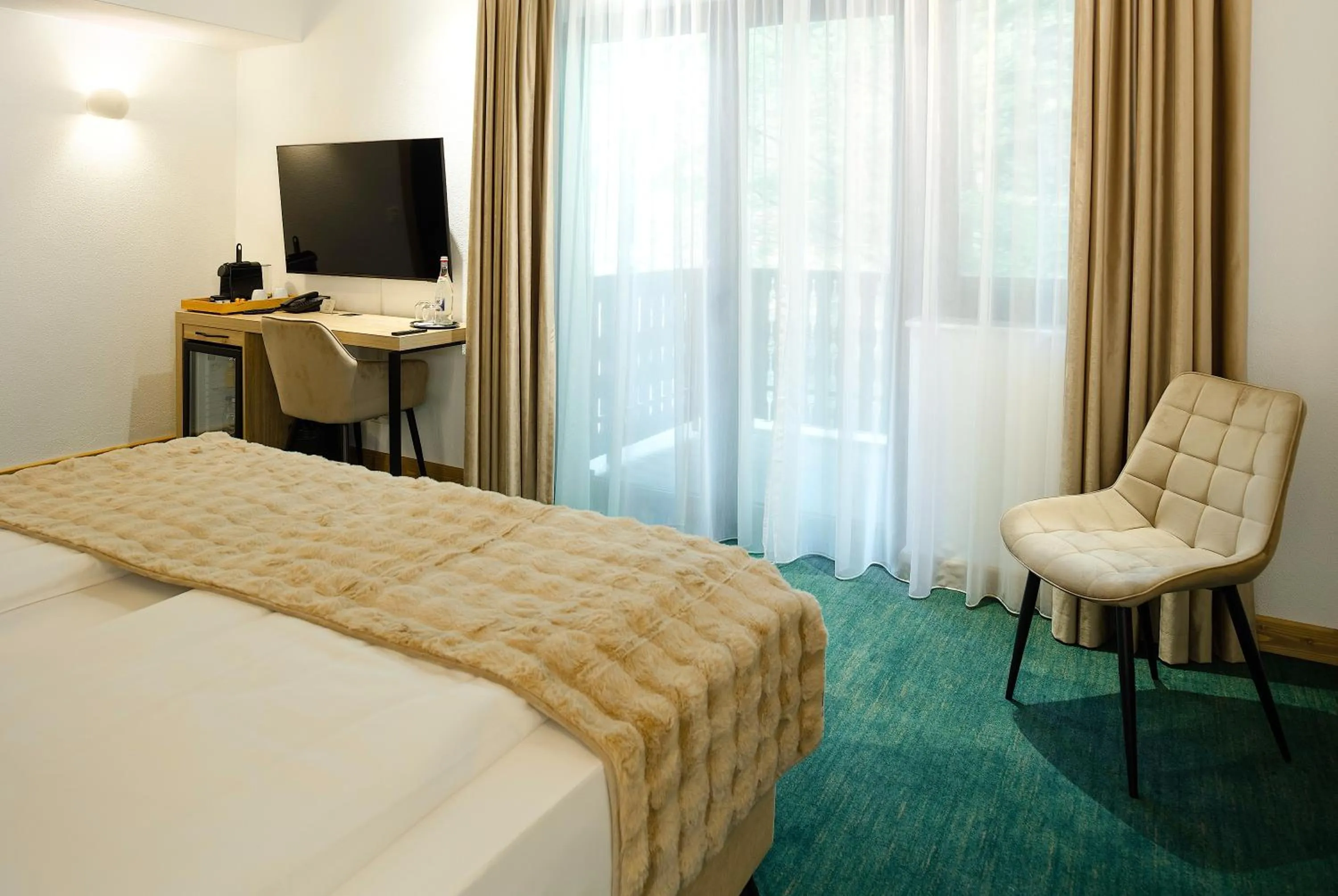 Bedroom, Bed in Hotel Regal