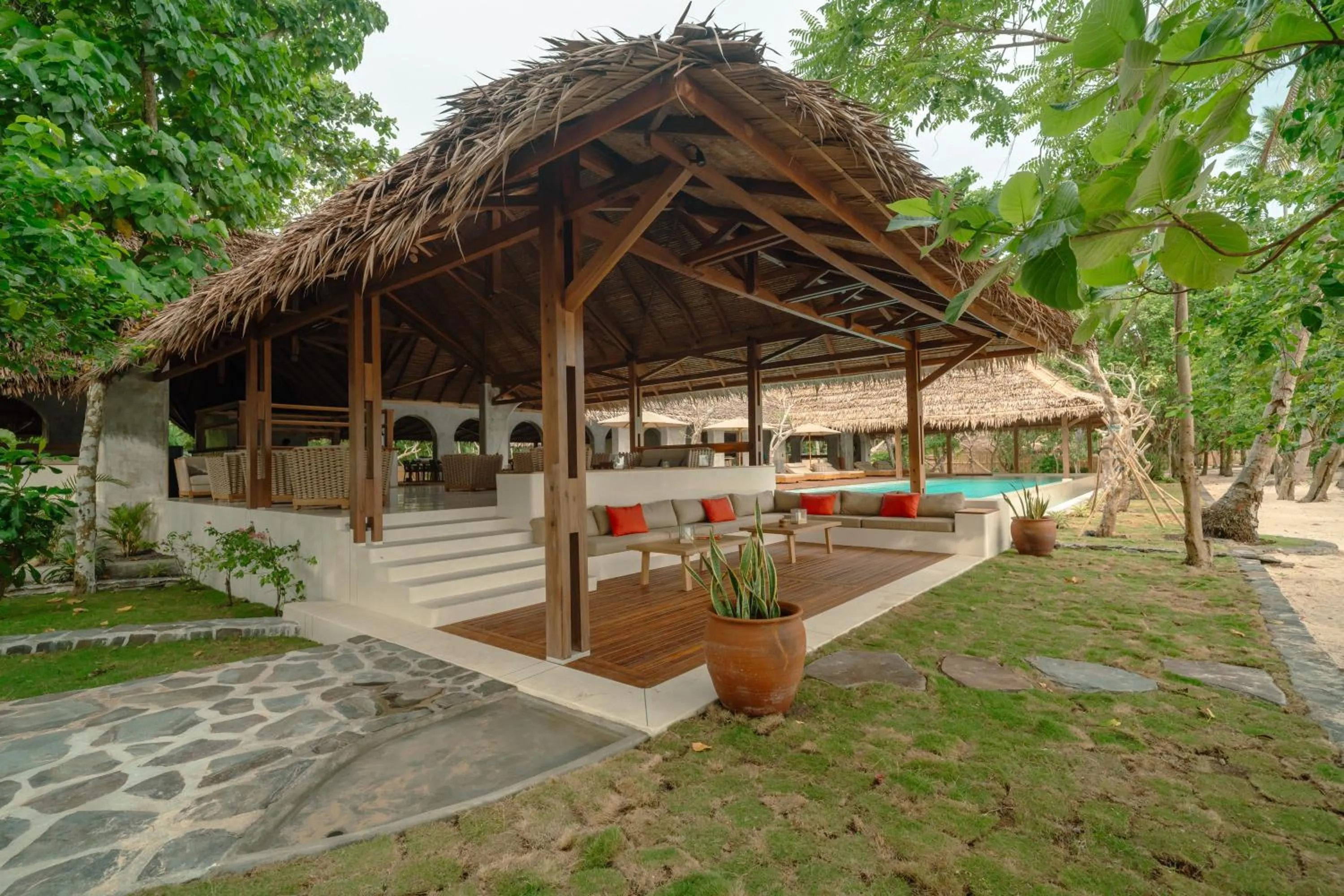 Lounge or bar in Coral Eye Boutique Resort and Marine Outpost