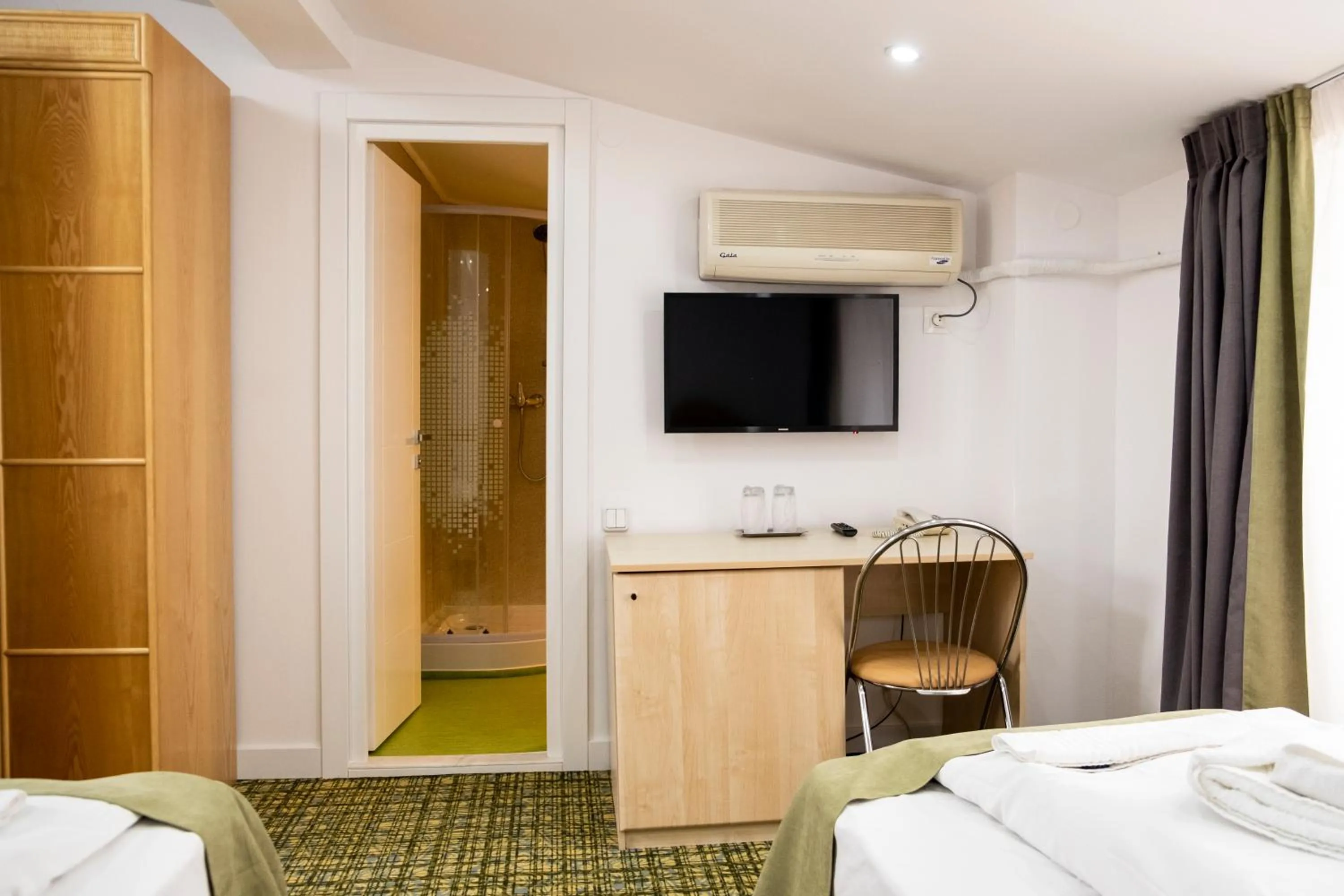 Photo of the whole room, Bed in Casa Gabriela