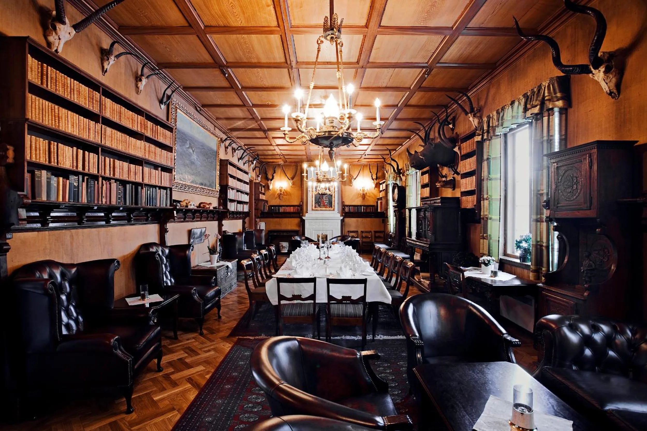 Dining area in Bårdshaug Herregård