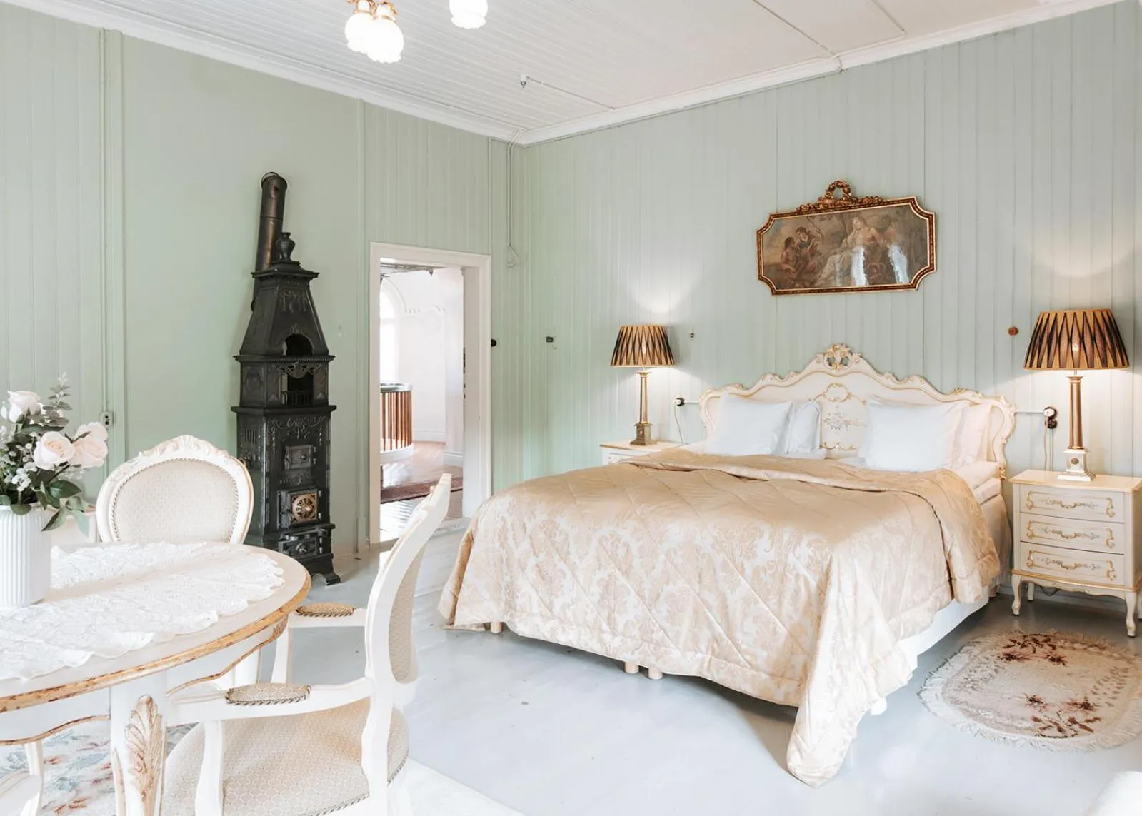 Bedroom, Bed in Bårdshaug Herregård