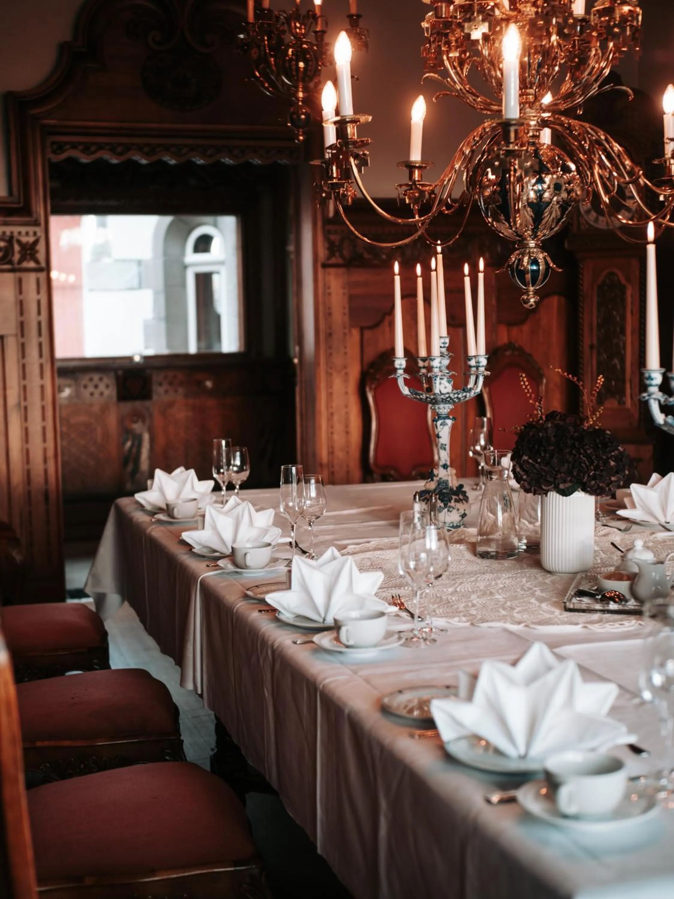 Dining area in Bårdshaug Herregård