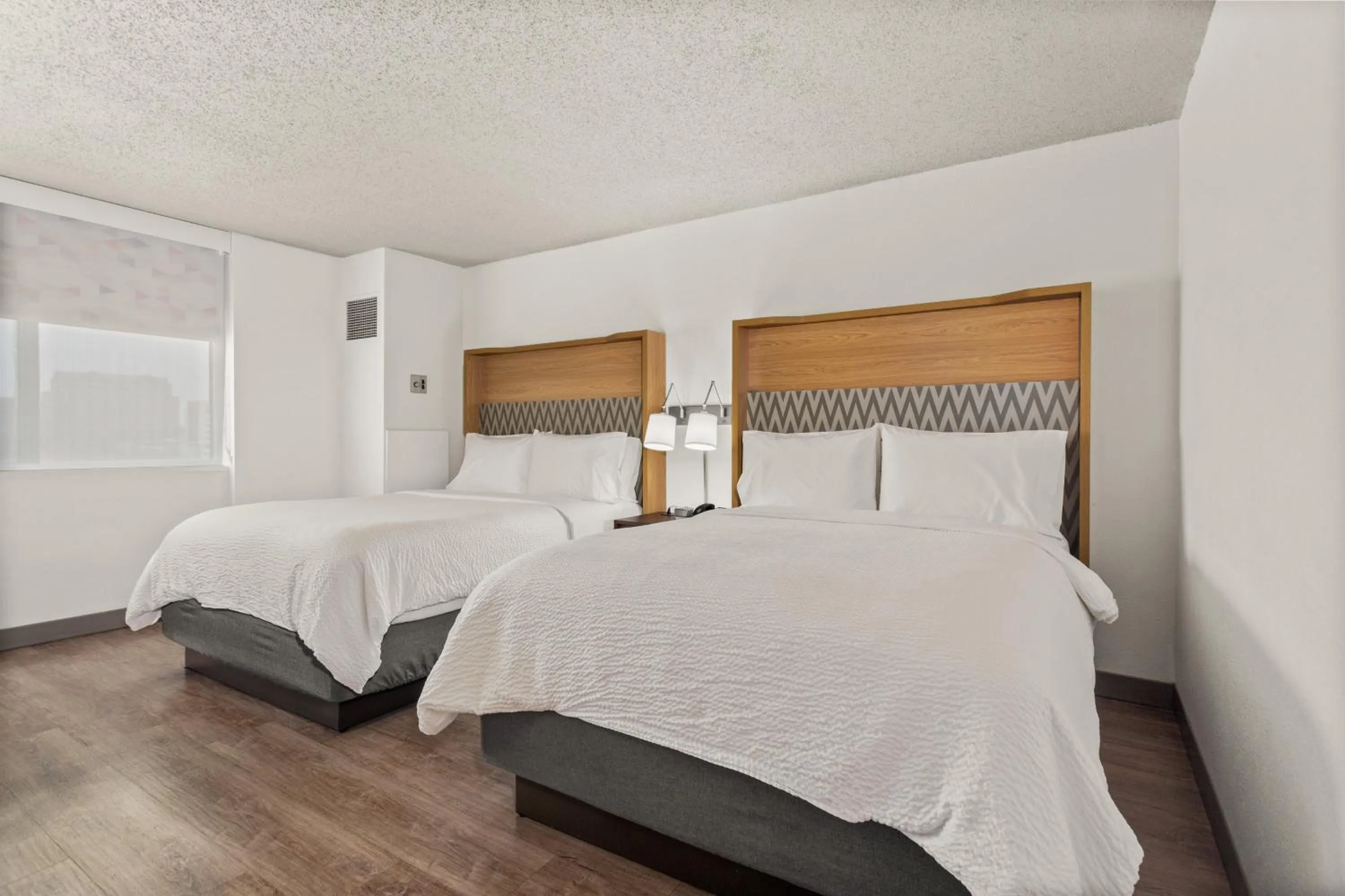 Photo of the whole room, Bed in Holiday Inn Tampa Westshore - Airport Area by IHG