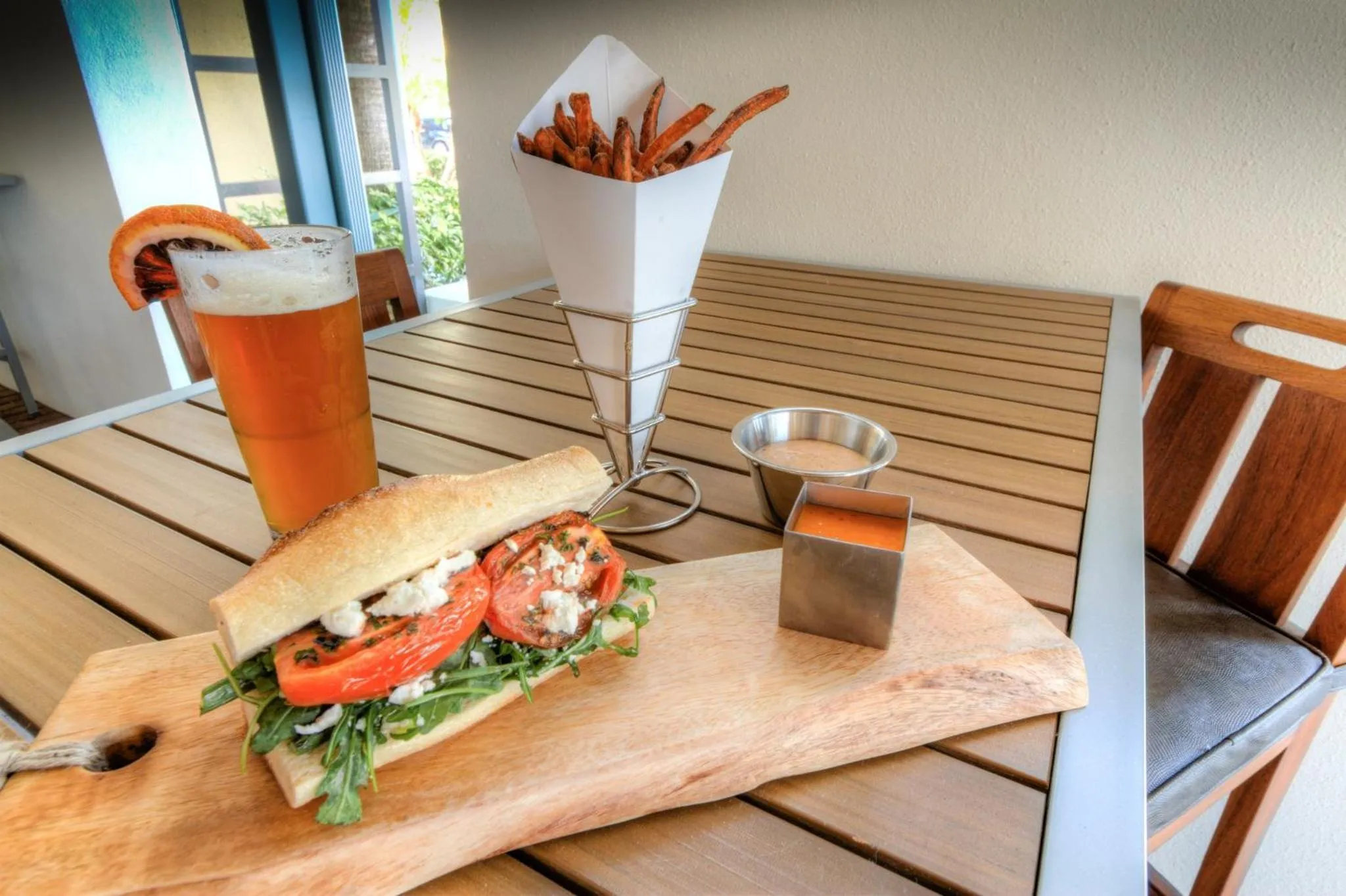 Restaurant/places to eat in Holiday Inn Tampa Westshore - Airport Area by IHG