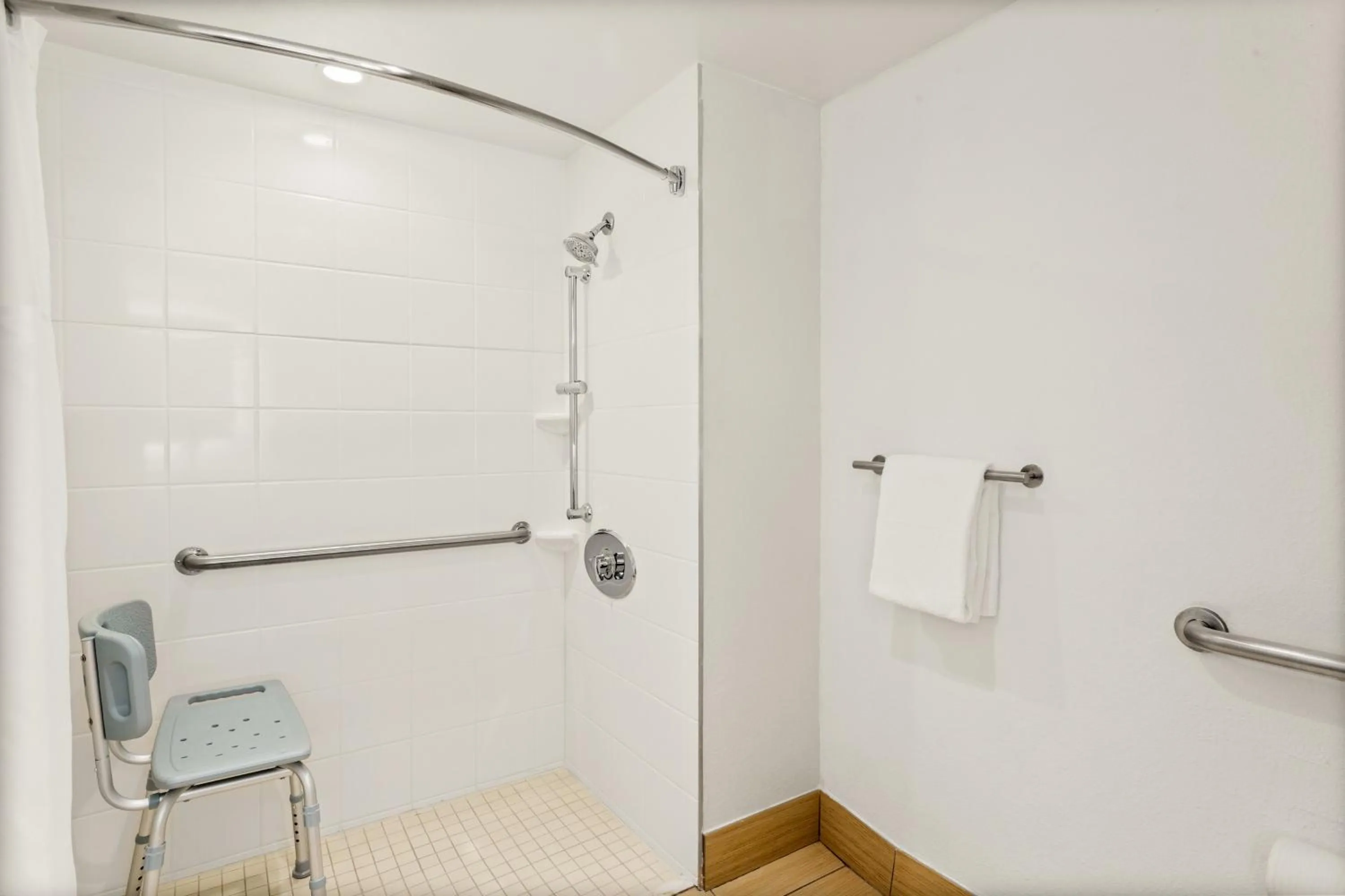 Bathroom in Holiday Inn Tampa Westshore - Airport Area by IHG