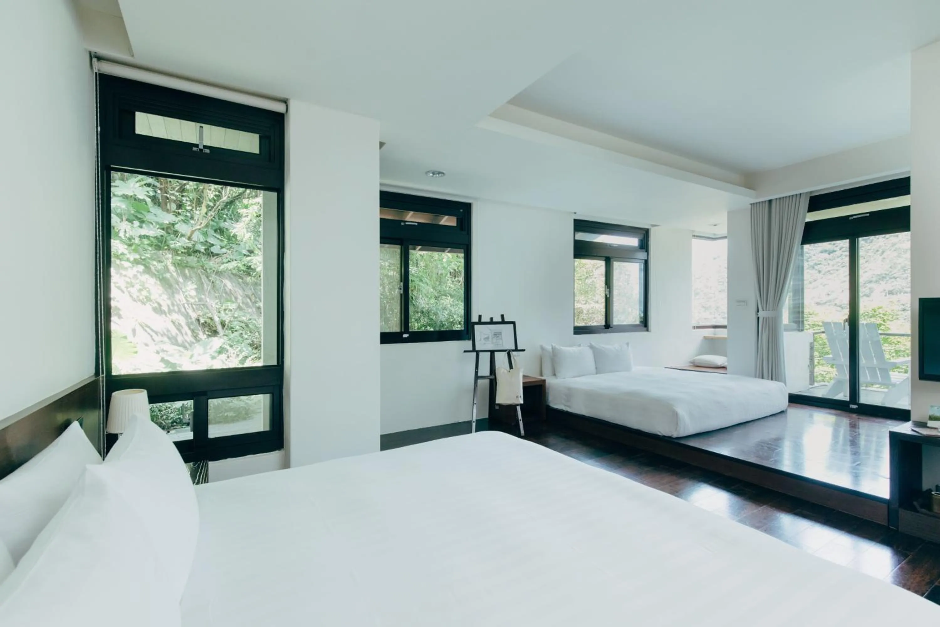 Bed in Adagio JinGuaShi