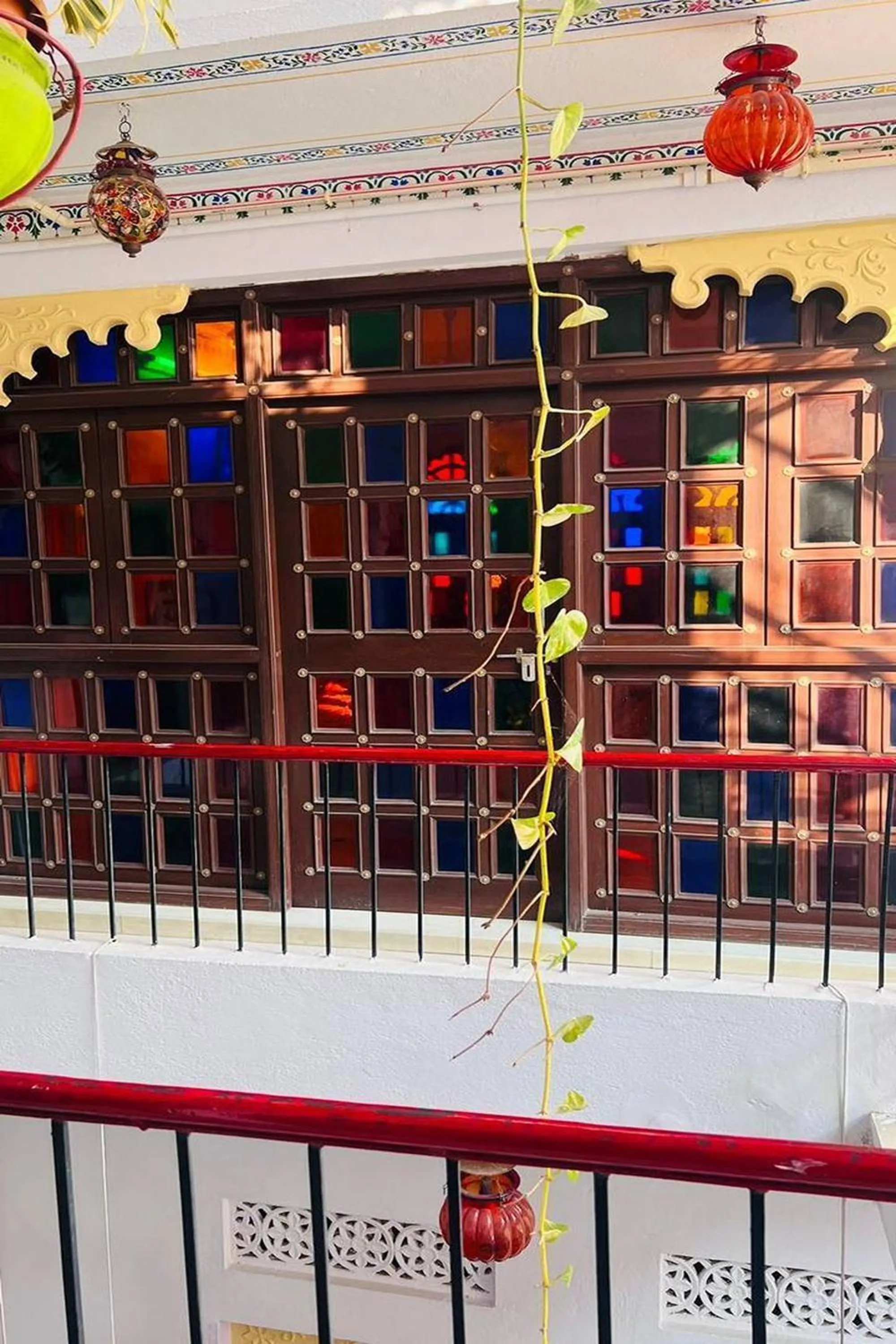Bed in Nukkad Guest House Near Lake Pichola