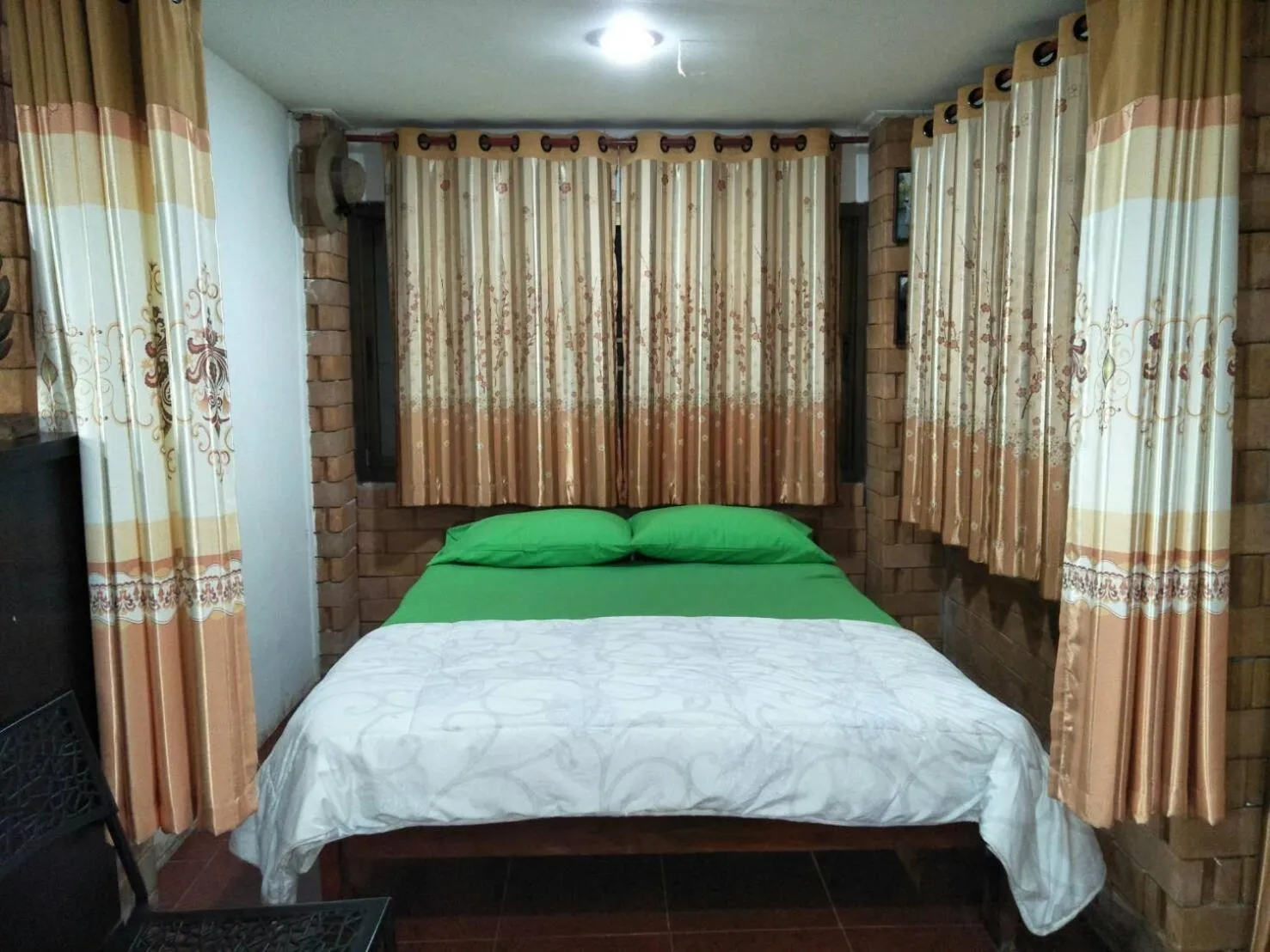 Photo of the whole room, Bed in Oui Kaew Homestay