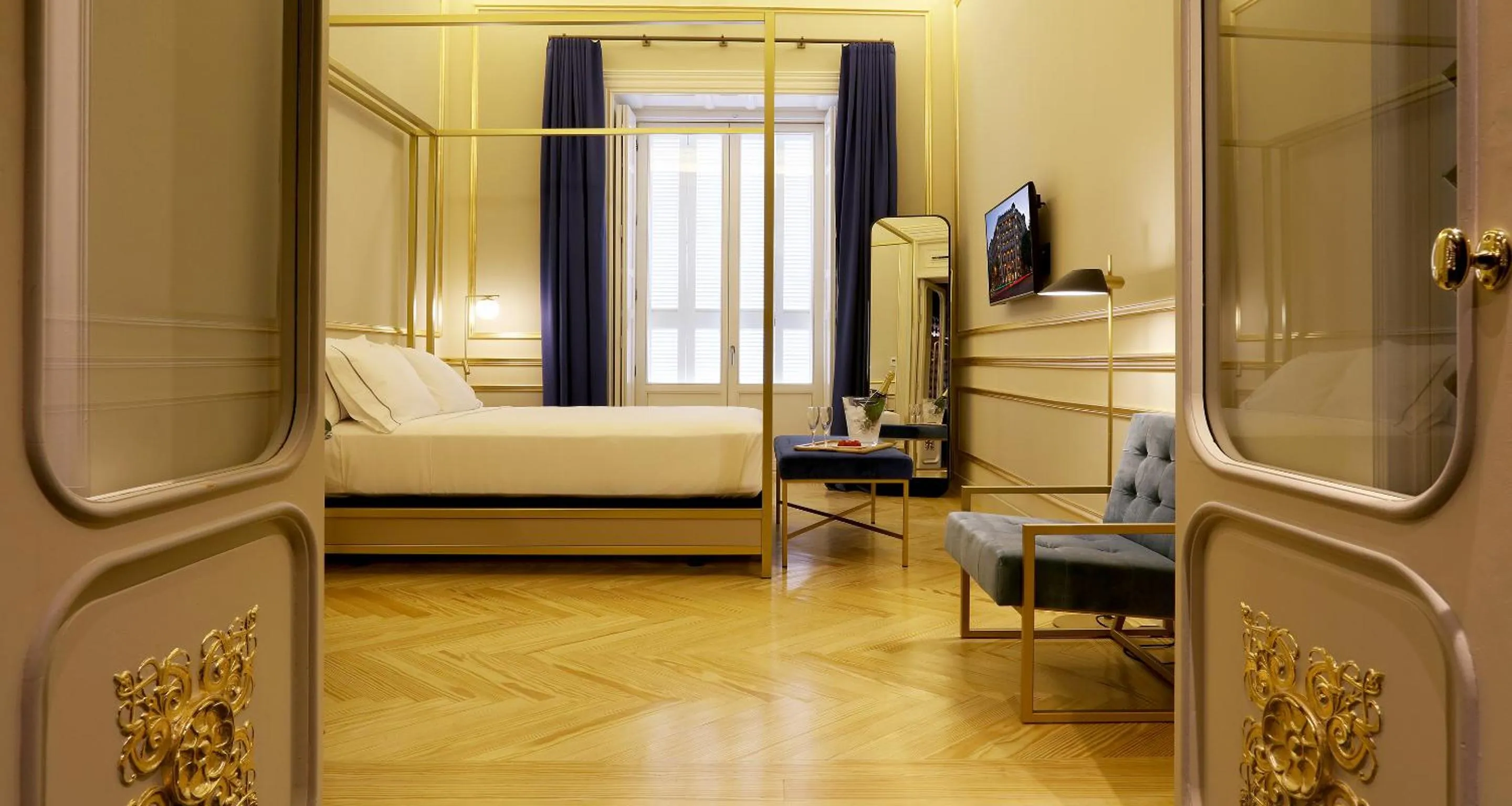 Bedroom, Bed in Axel Hotel Madrid - Adults Only